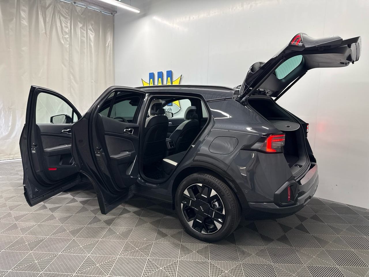 KIA Sportage 1.6T-GDi HEV GT-Line 4x4 A-image-18