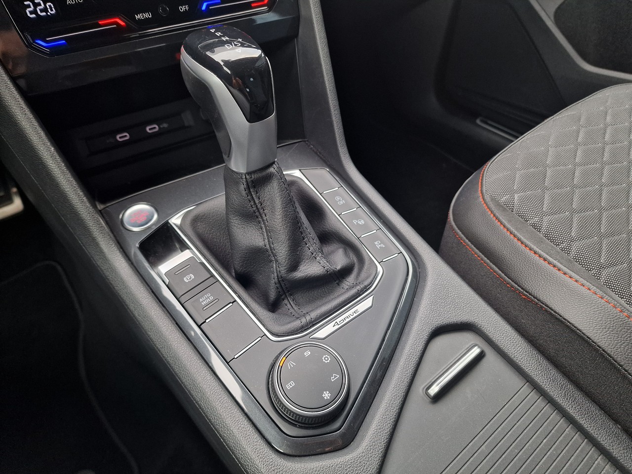 SEAT Tarraco 2.0TSI 4Drive Hola FR DSG-image-28