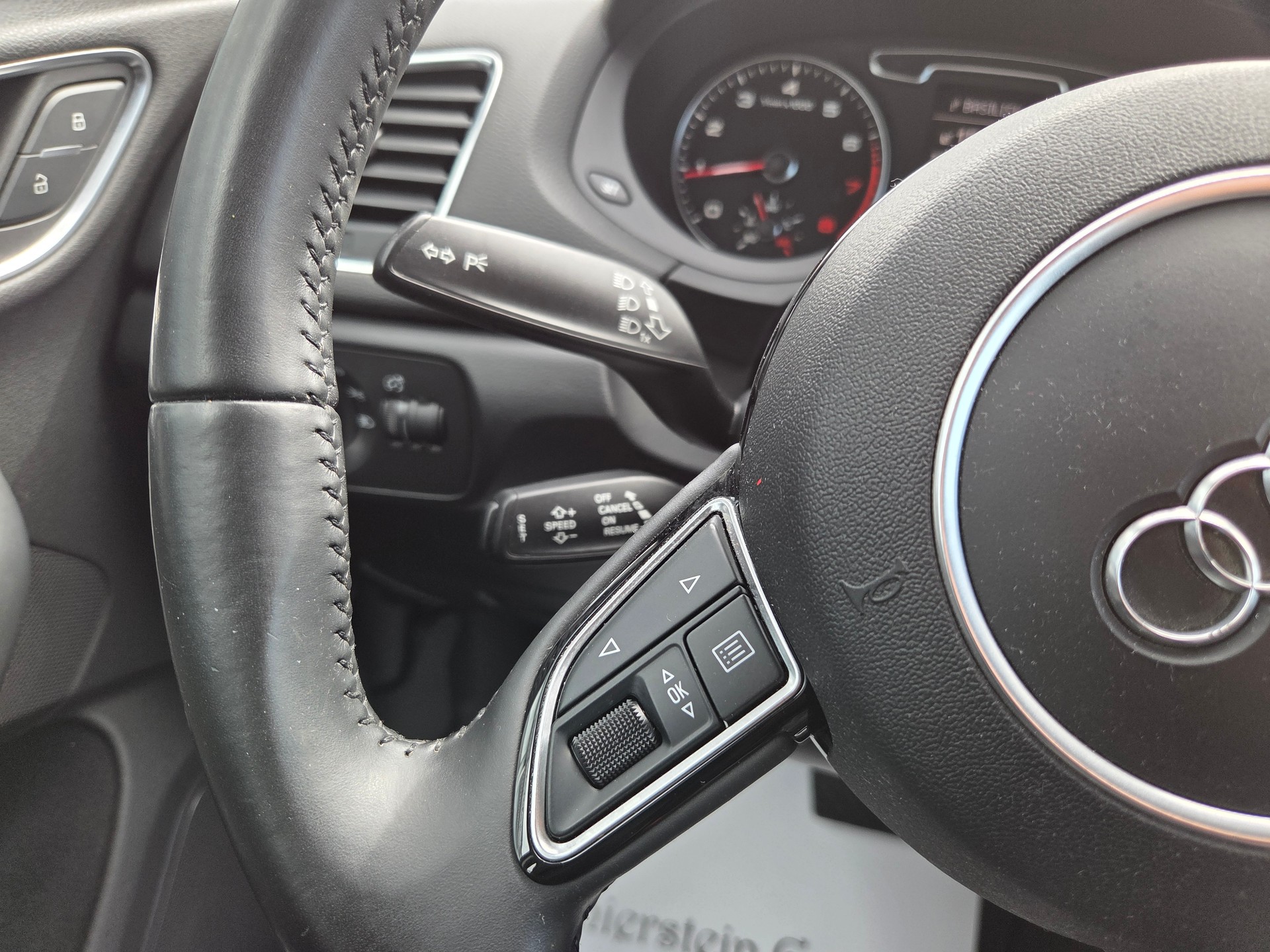 AUDI Q3 2.0 TFSI quattro S-tronic-image-20