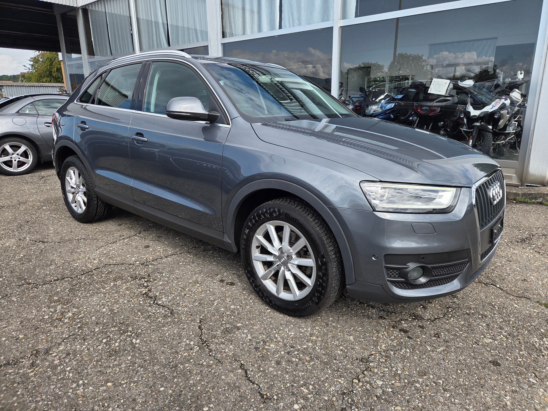 AUDI Q3 2.0 TFSI quattro S-tronic-image-0