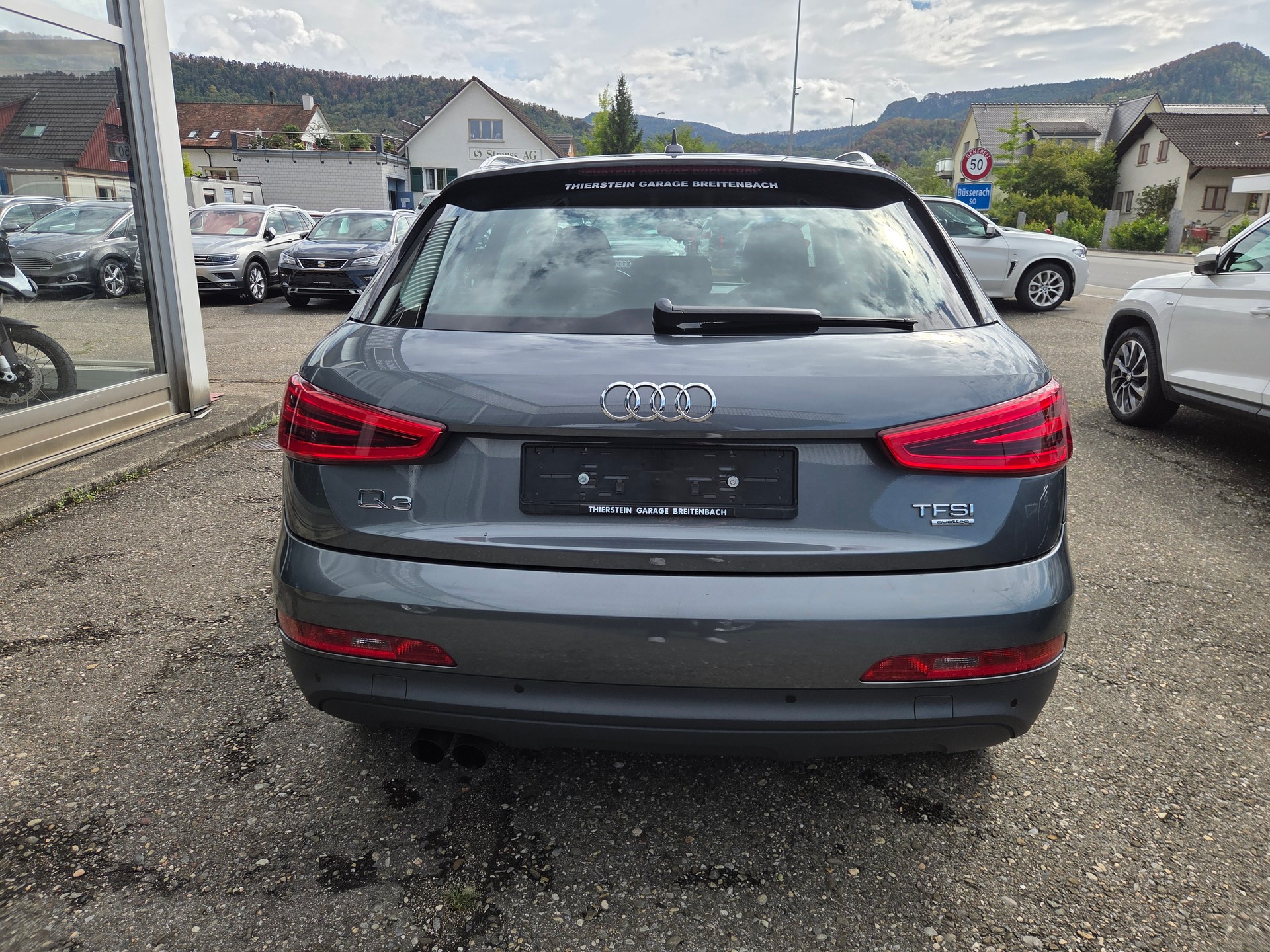 AUDI Q3 2.0 TFSI quattro S-tronic-image-7