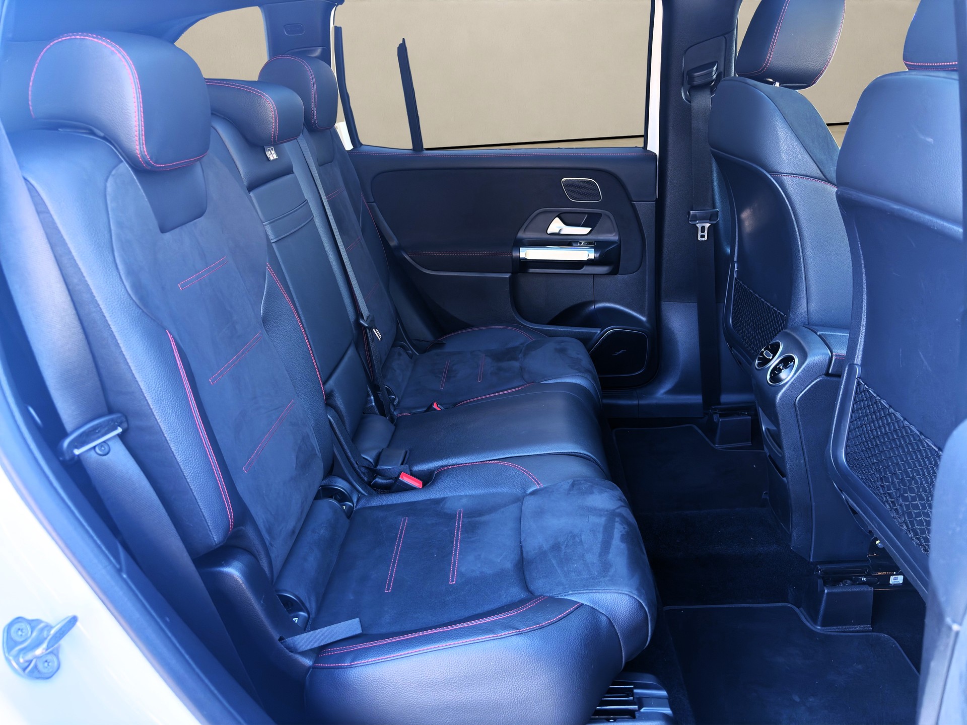 MERCEDES-BENZ GLB 250 4Matic❗AMG Line❗8G-Tronic ✅CH-Fahrzeug & Frisch ab Service✅-image-14
