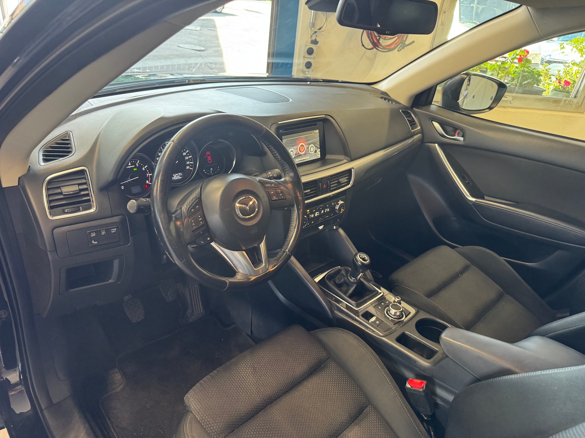 MAZDA CX-5 2.0 Ambition FWD-image-6