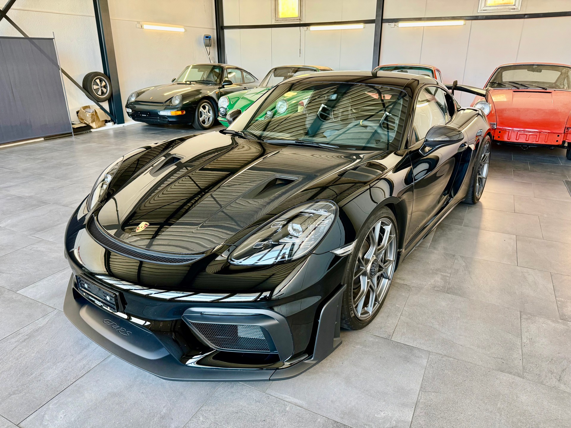 PORSCHE 718 Cayman GT4 RS 500PS PDK Weissach-image-4