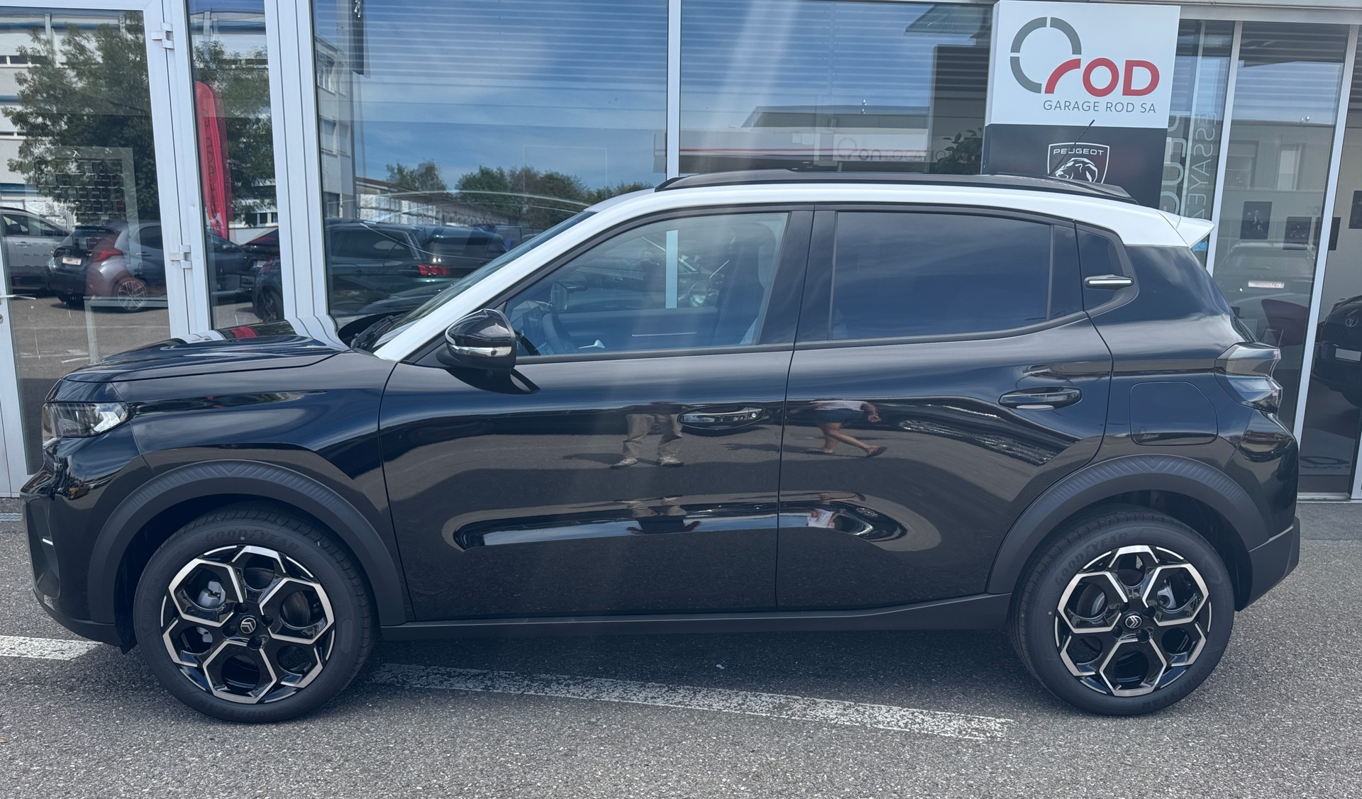 CITROEN e-C3 Aircross 44kWh Max-showroom-element-1