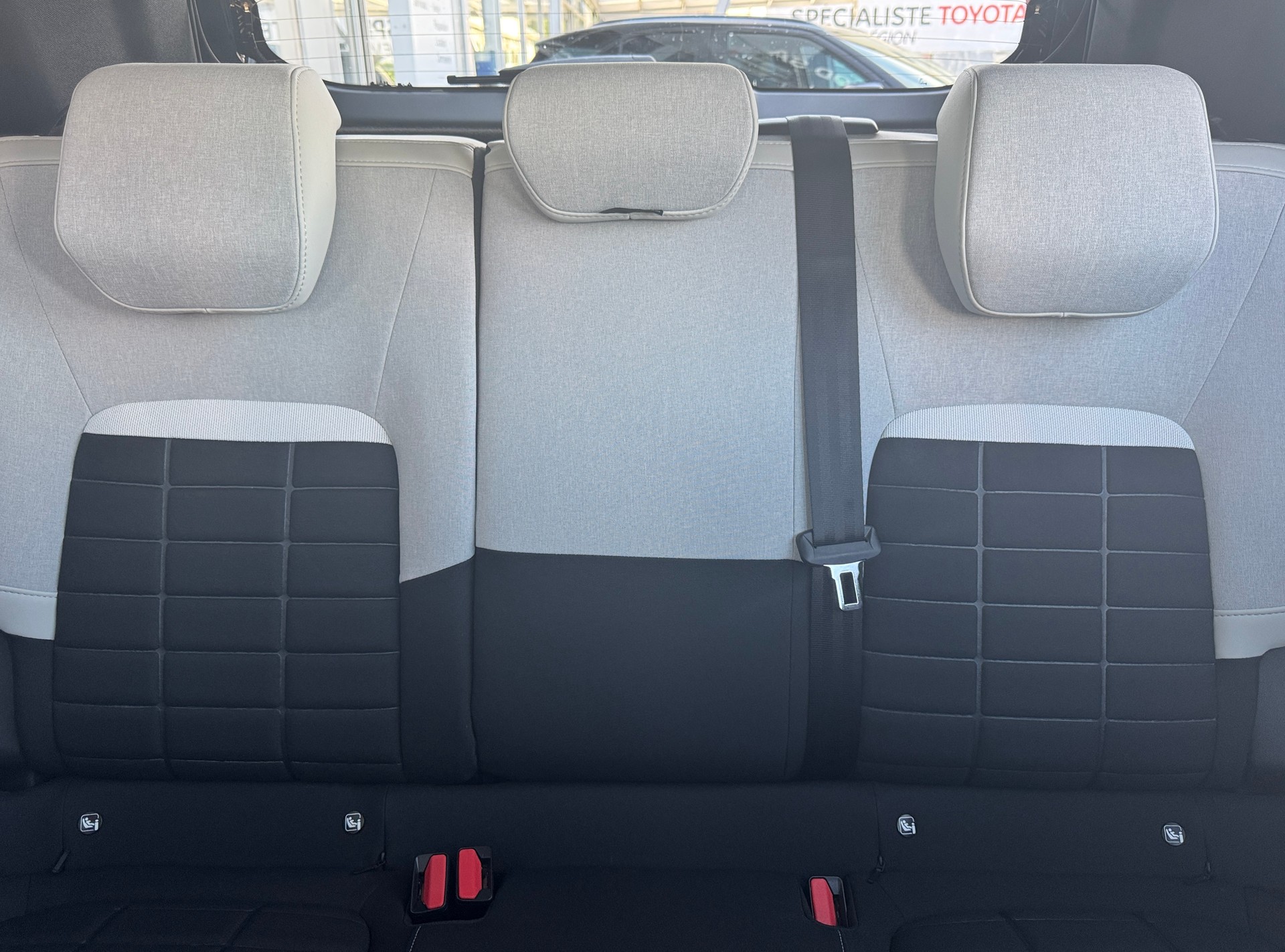 CITROEN e-C3 Aircross 44kWh Max-image-16