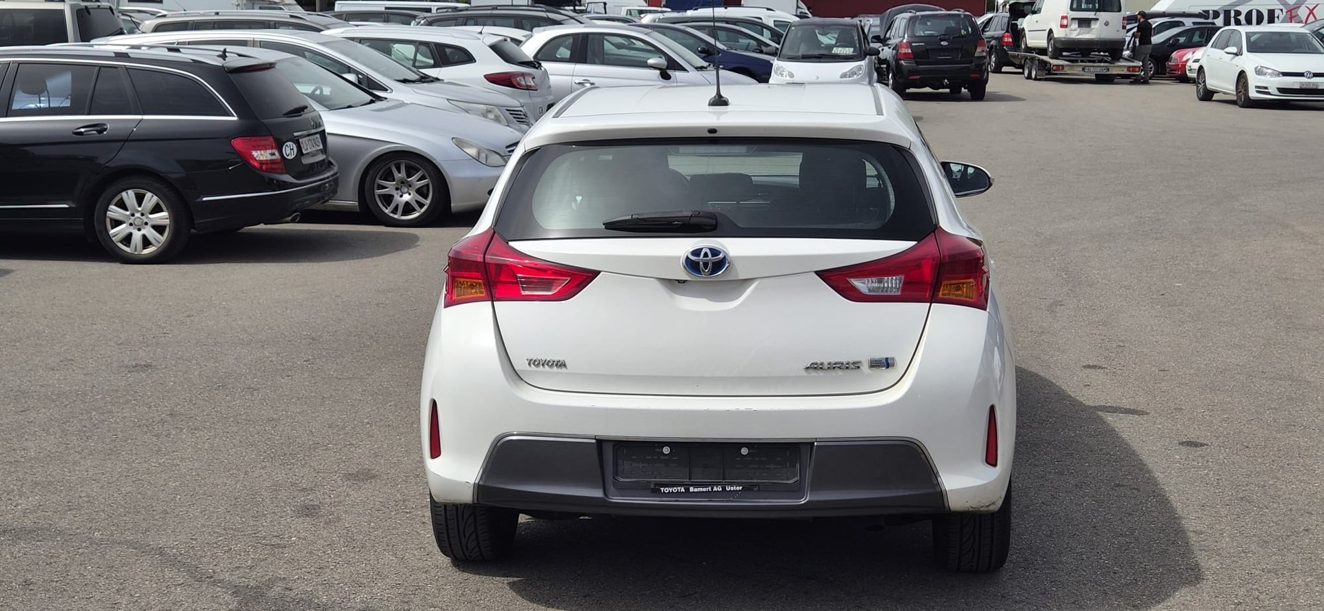 TOYOTA Auris 1.8 16V HSD Linea Luna-image-5