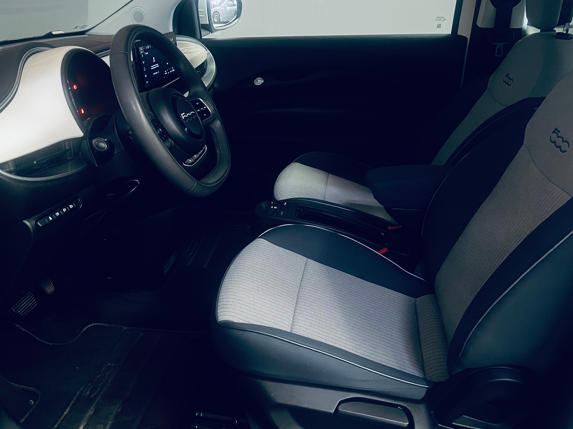 FIAT 500 electric 87 kW Icon-image-11