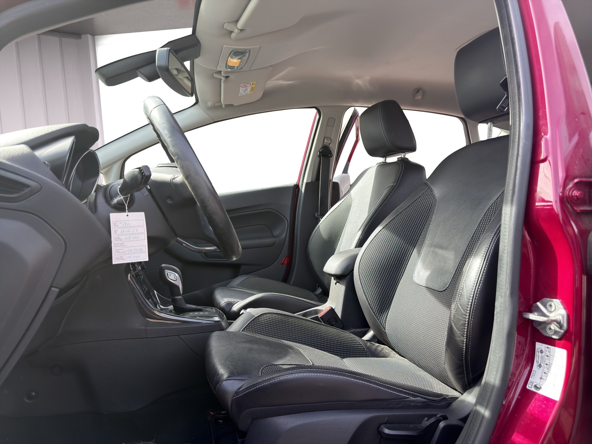 FORD Fiesta 1.0 SCTi Titanium PowerShift-image-9