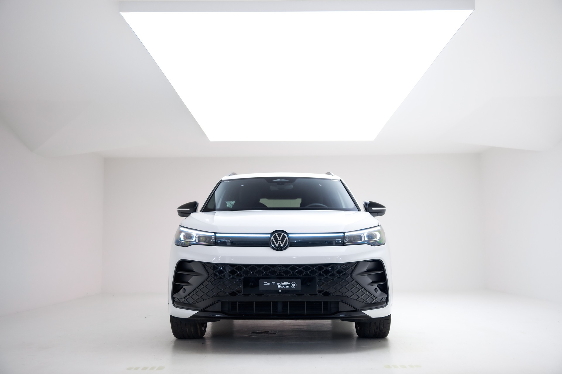 VW Tiguan 2.0 TSI DSG R-Line 4Motion-image-4