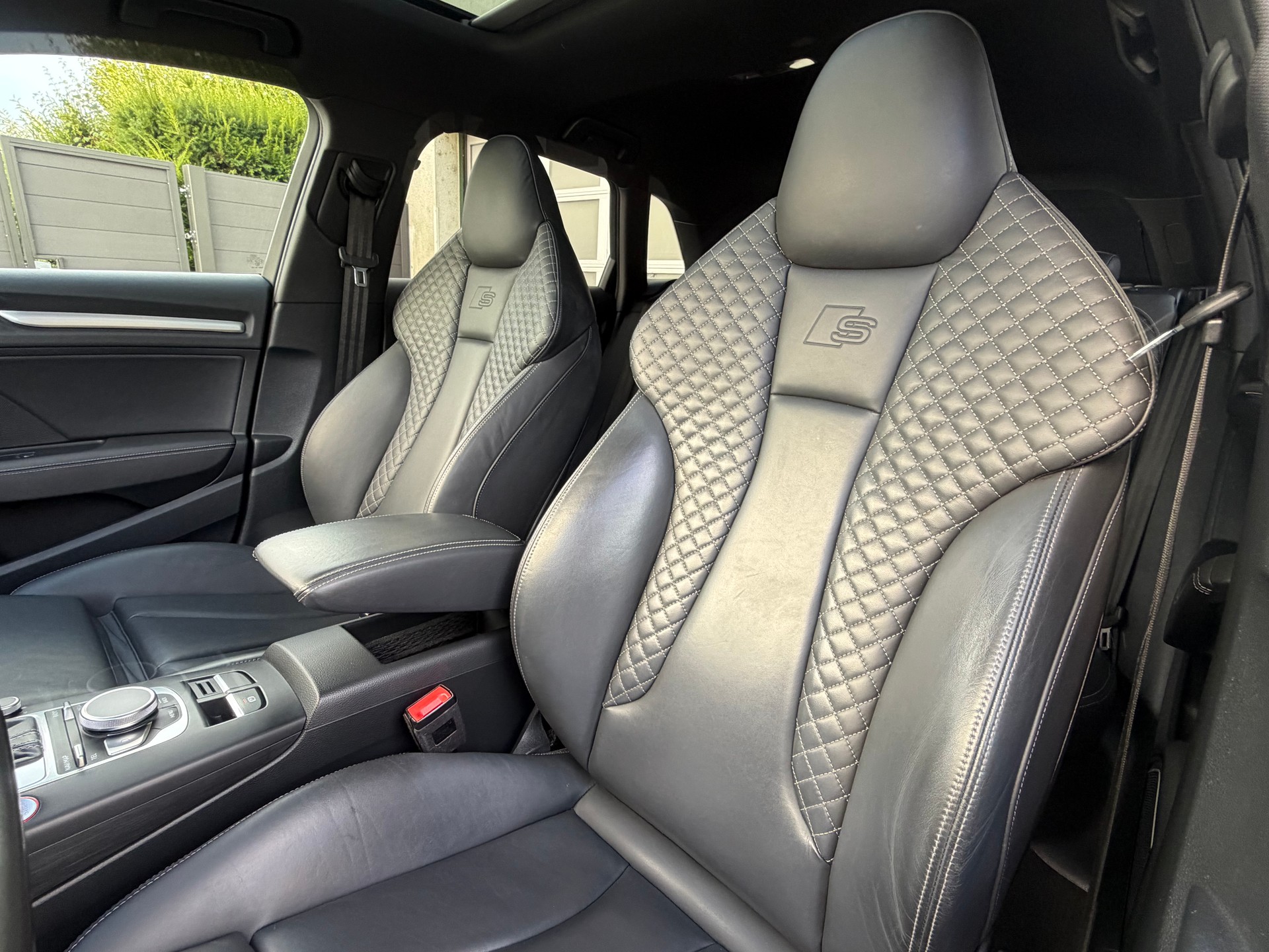 AUDI S3 quattro-image-8
