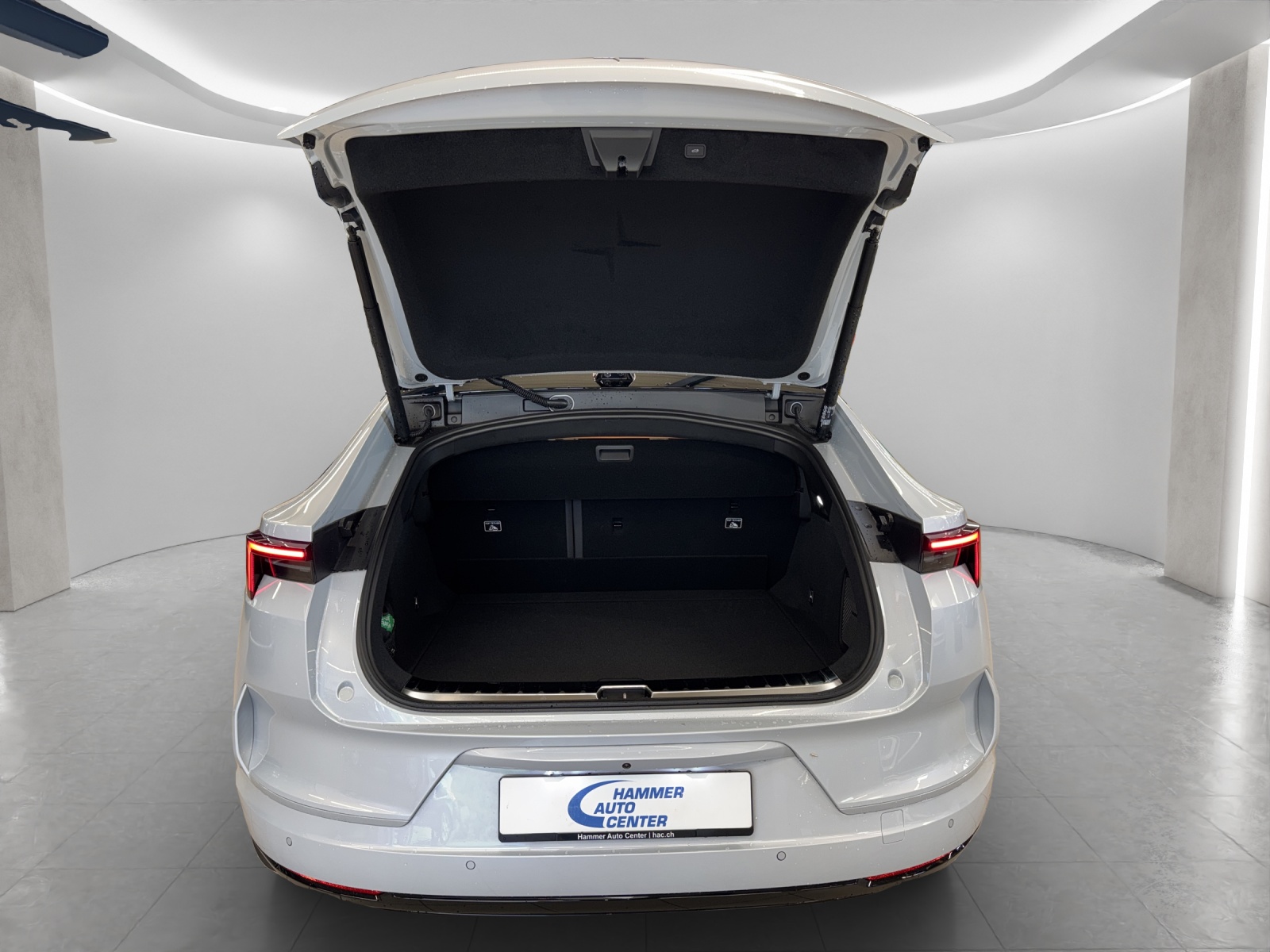 POLESTAR 4 Long Range Dual Motor Prime-image-4