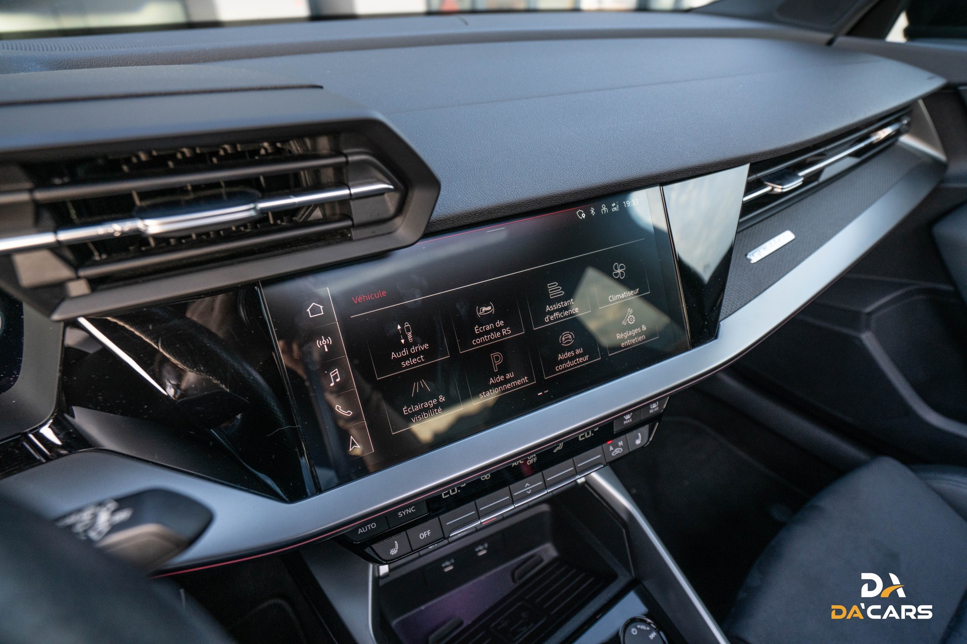 AUDI RS3 Sportback 2.5 TSI quattro S-tronic-image-14
