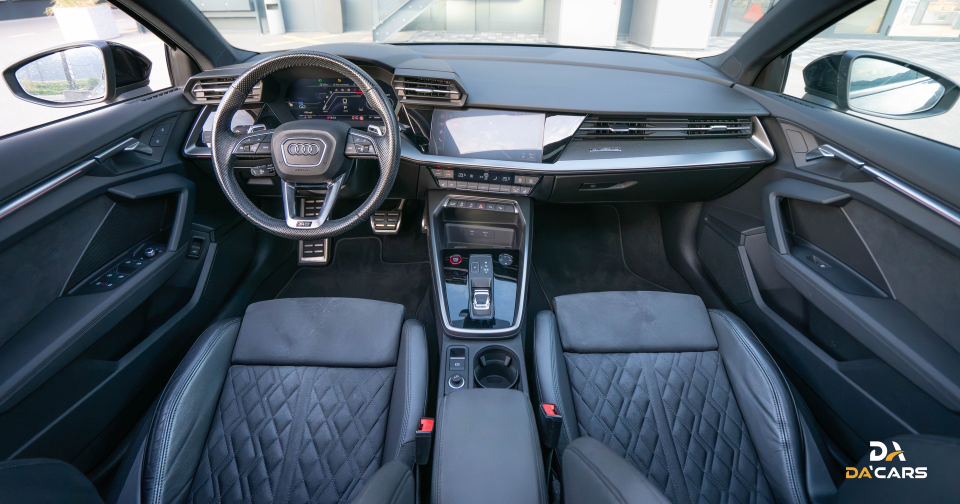 AUDI RS3 Sportback 2.5 TSI quattro S-tronic-image-8
