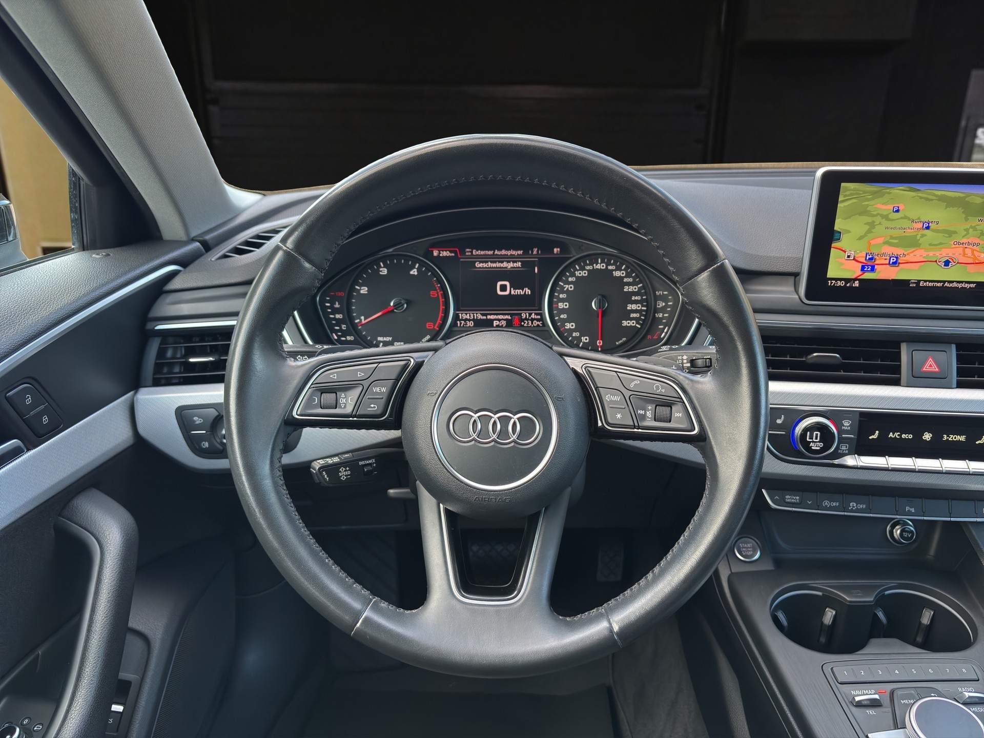 AUDI A4 Avant 2.0 TDI Sport S-tronic-image-11