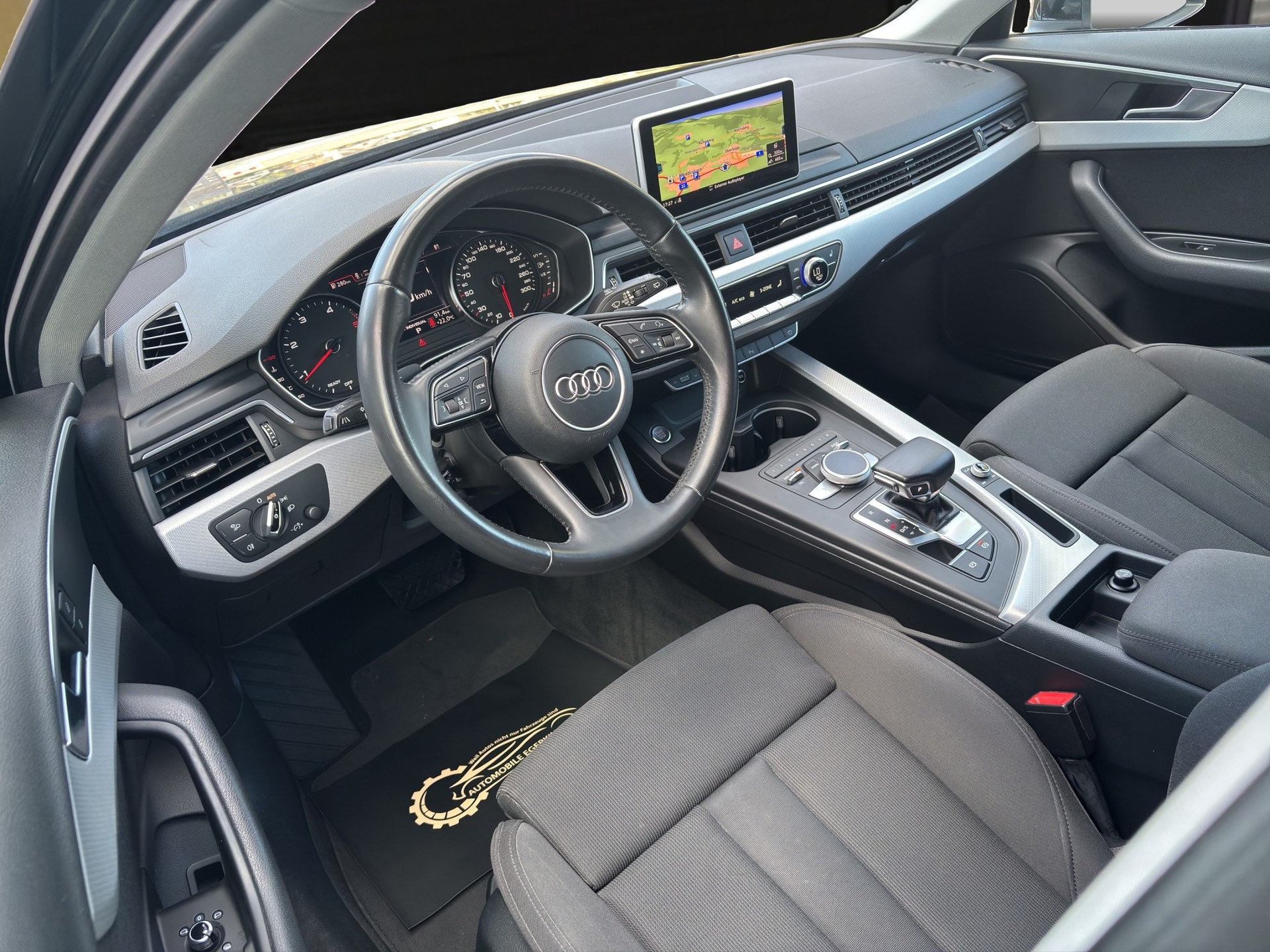 AUDI A4 Avant 2.0 TDI Sport S-tronic-image-8