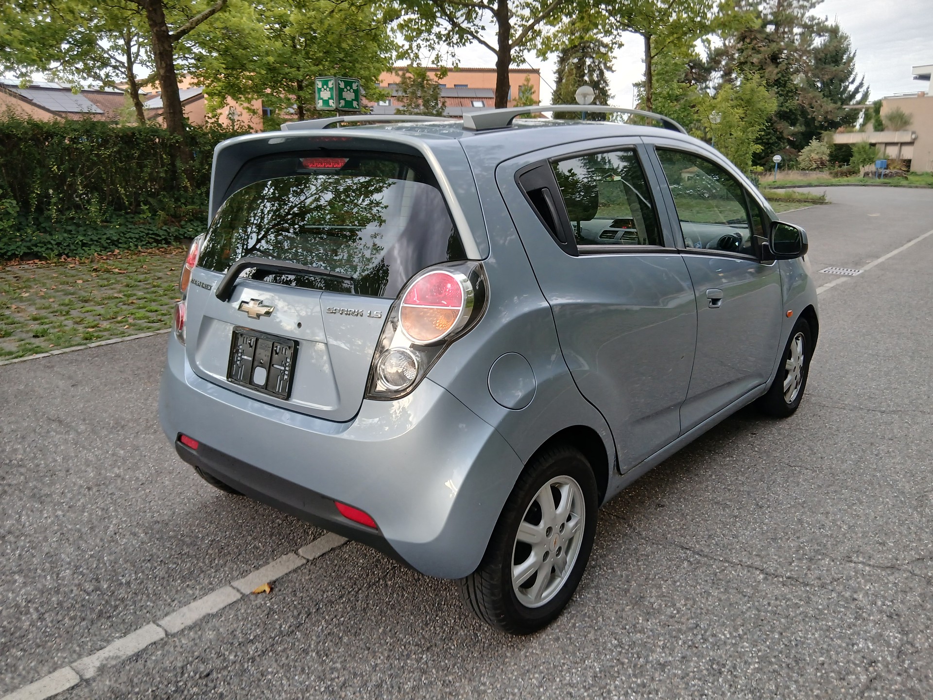 CHEVROLET Spark 1.0 LS-image-3