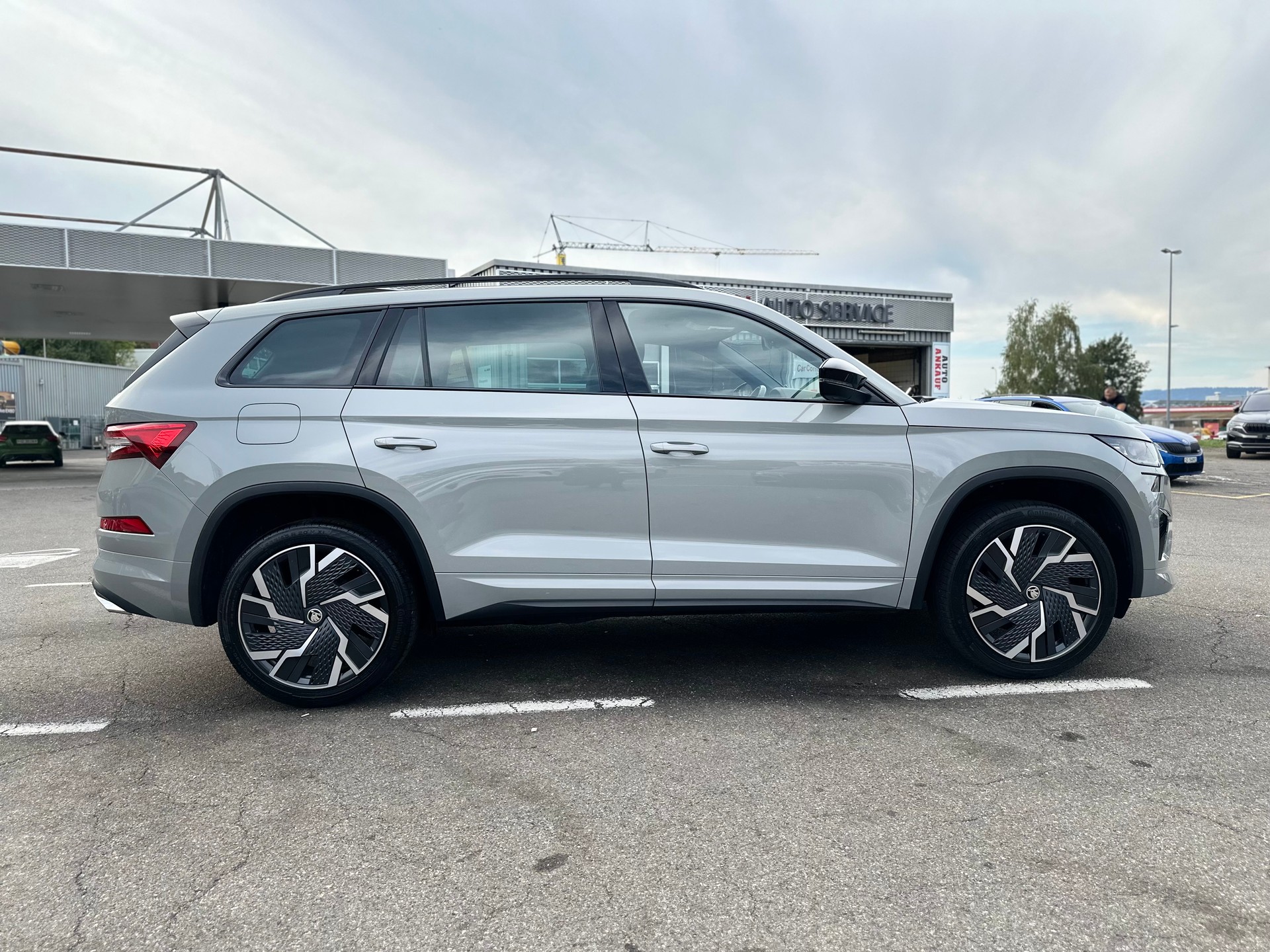 SKODA Kodiaq 2.0 TSI 4x4 RS-image-11
