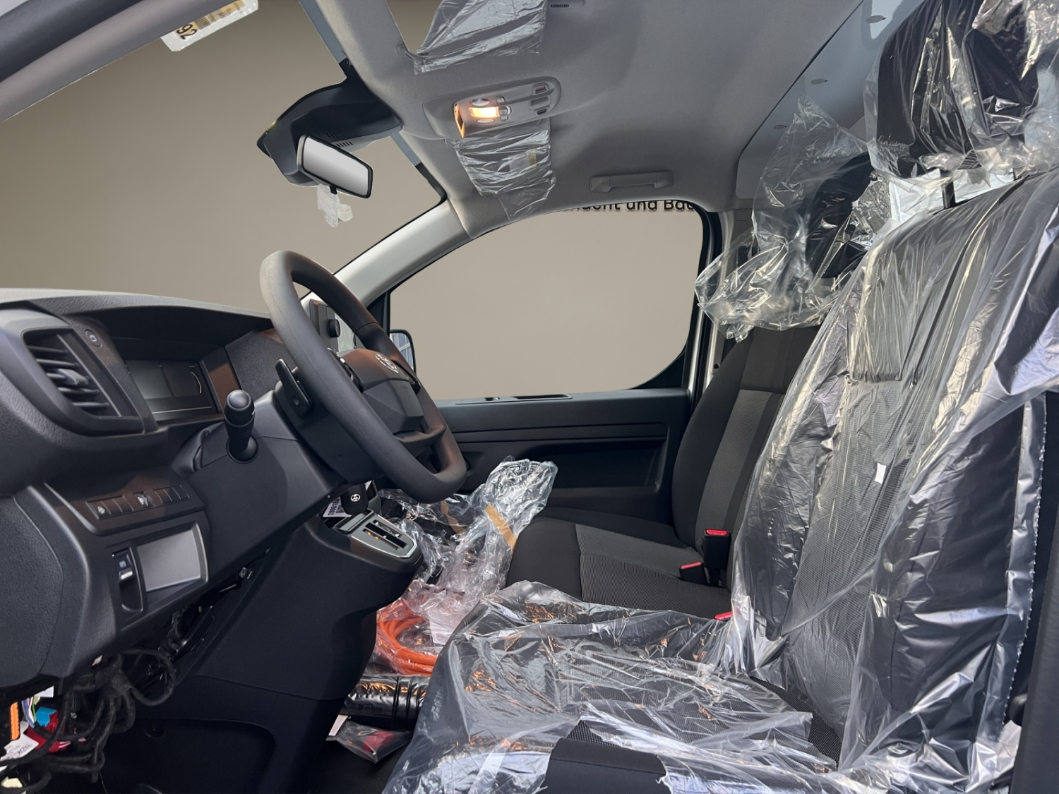 TOYOTA PROACE Brückenwagen L1 75KWh-image-8