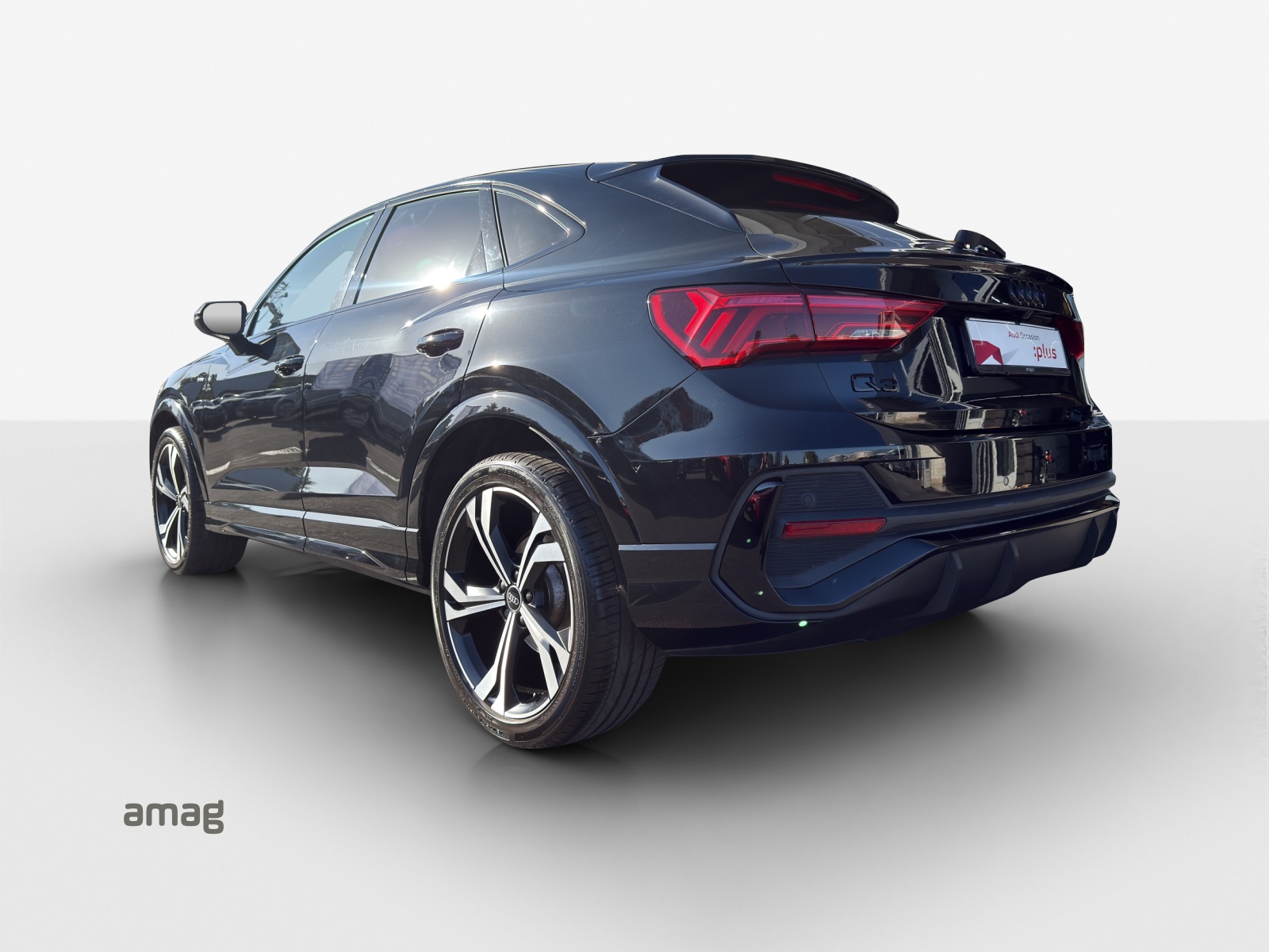 AUDI Q3 Sportback 35 TFSI S line Attraction S-tronic-image-2