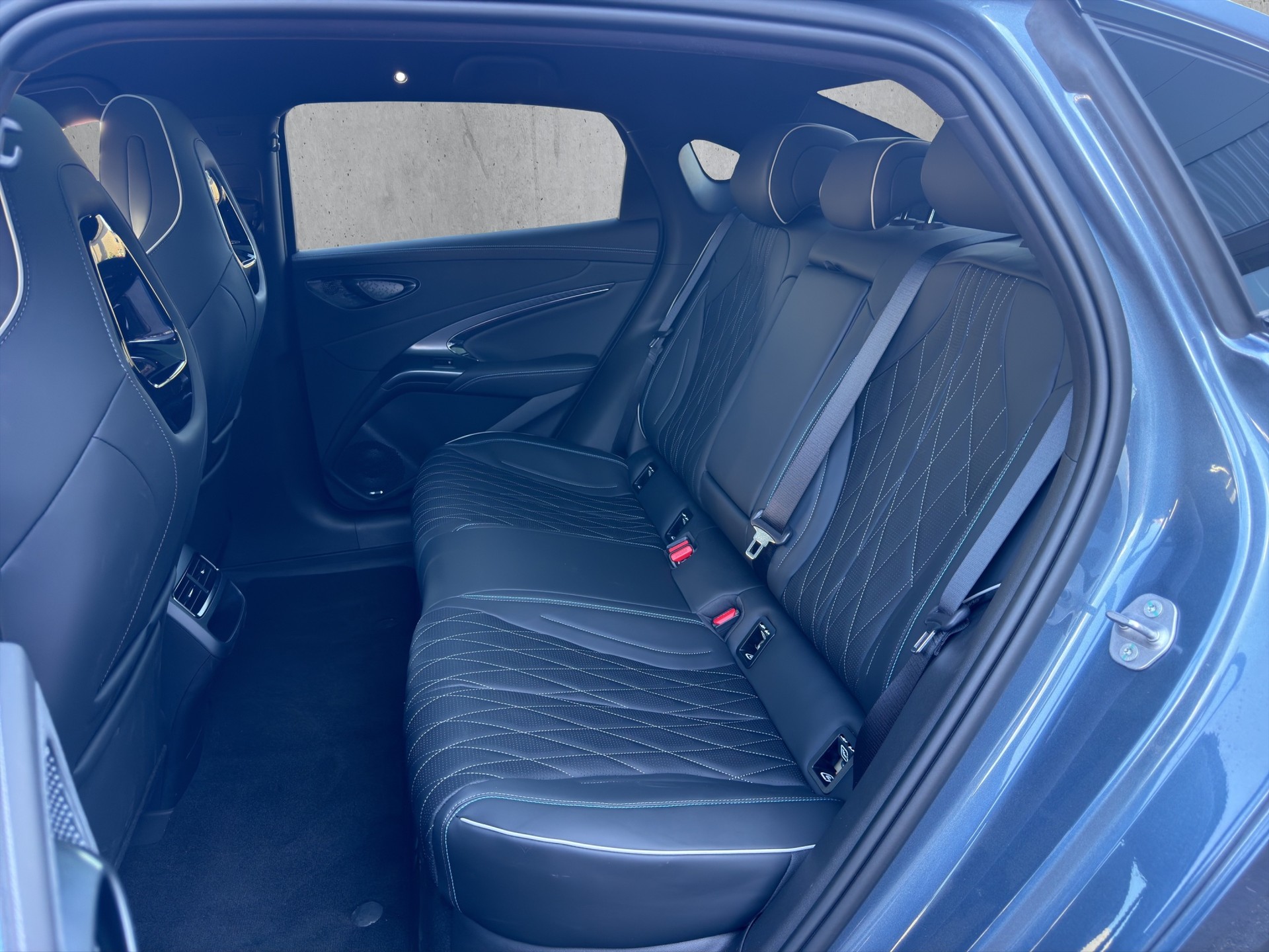 BYD Seal Excellence AWD 2026-image-12