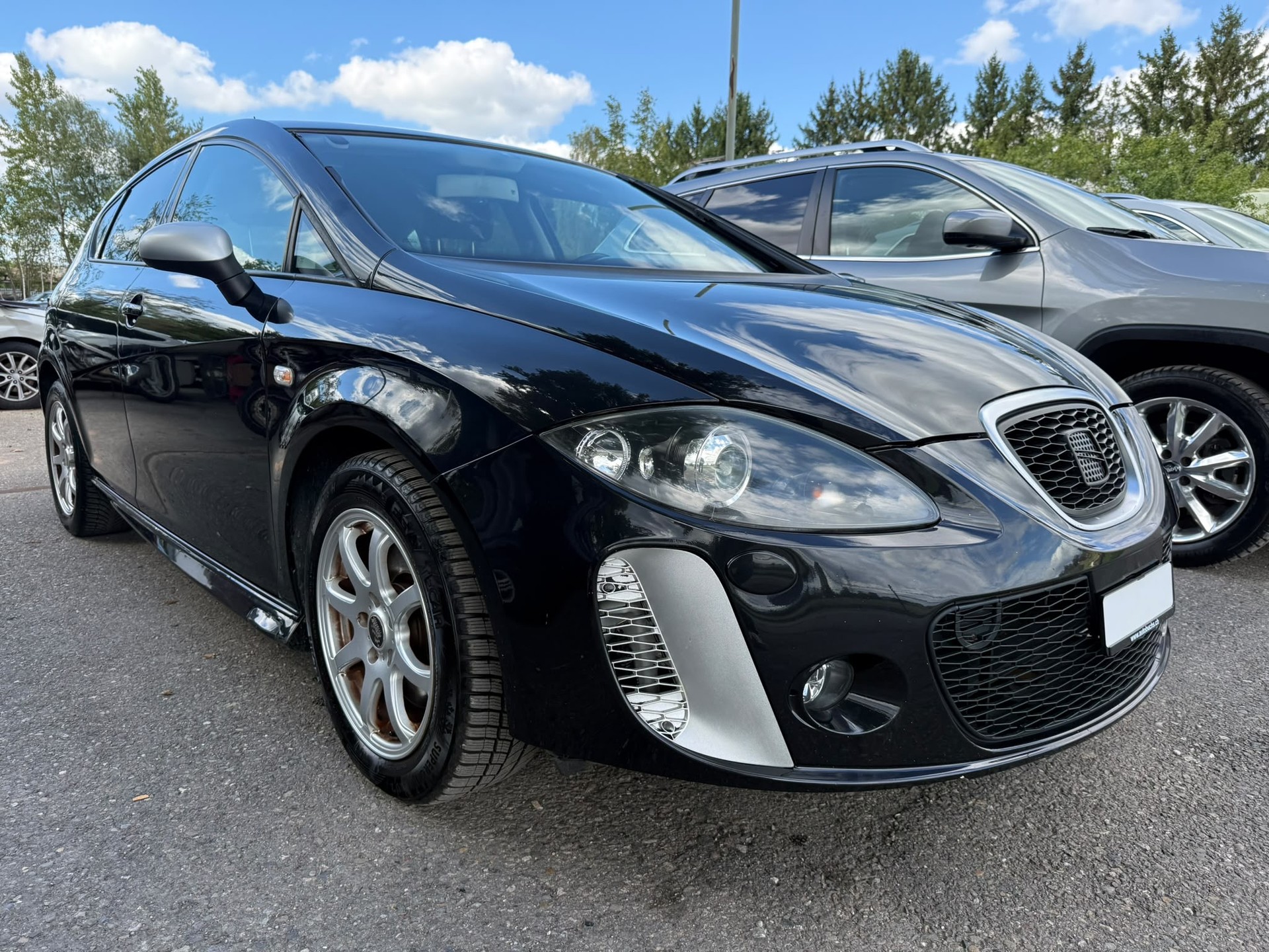 SEAT Leon 2.0 TSI FR-image-2