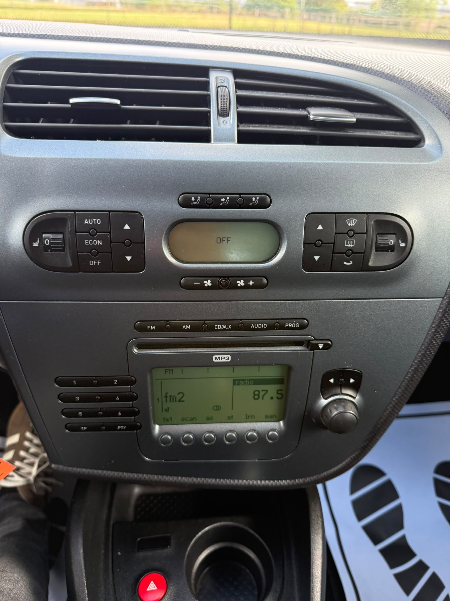SEAT Leon 2.0 TSI FR-image-12