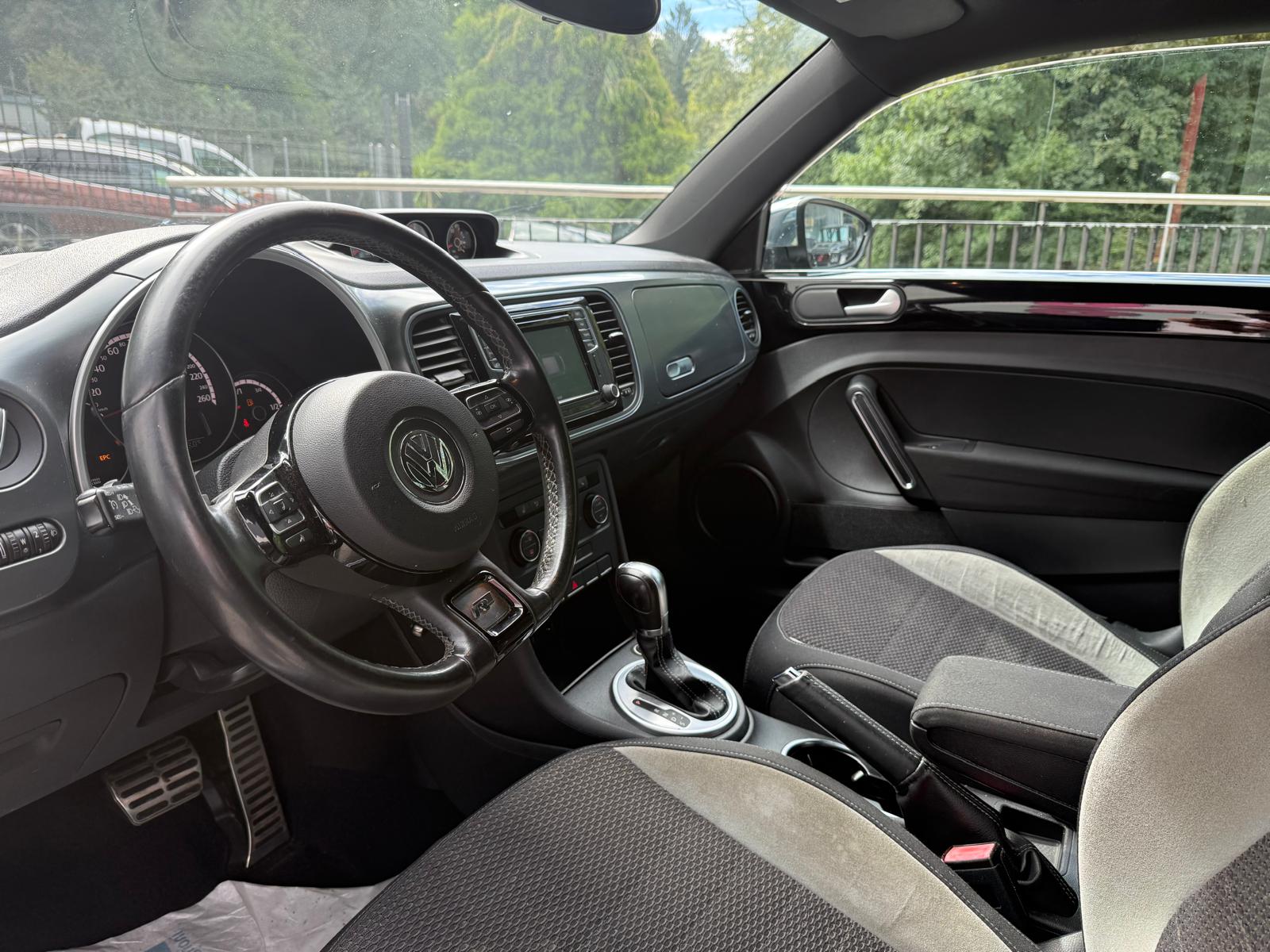 VW Beetle 2.0 TSI BMT Sport DSG-image-9