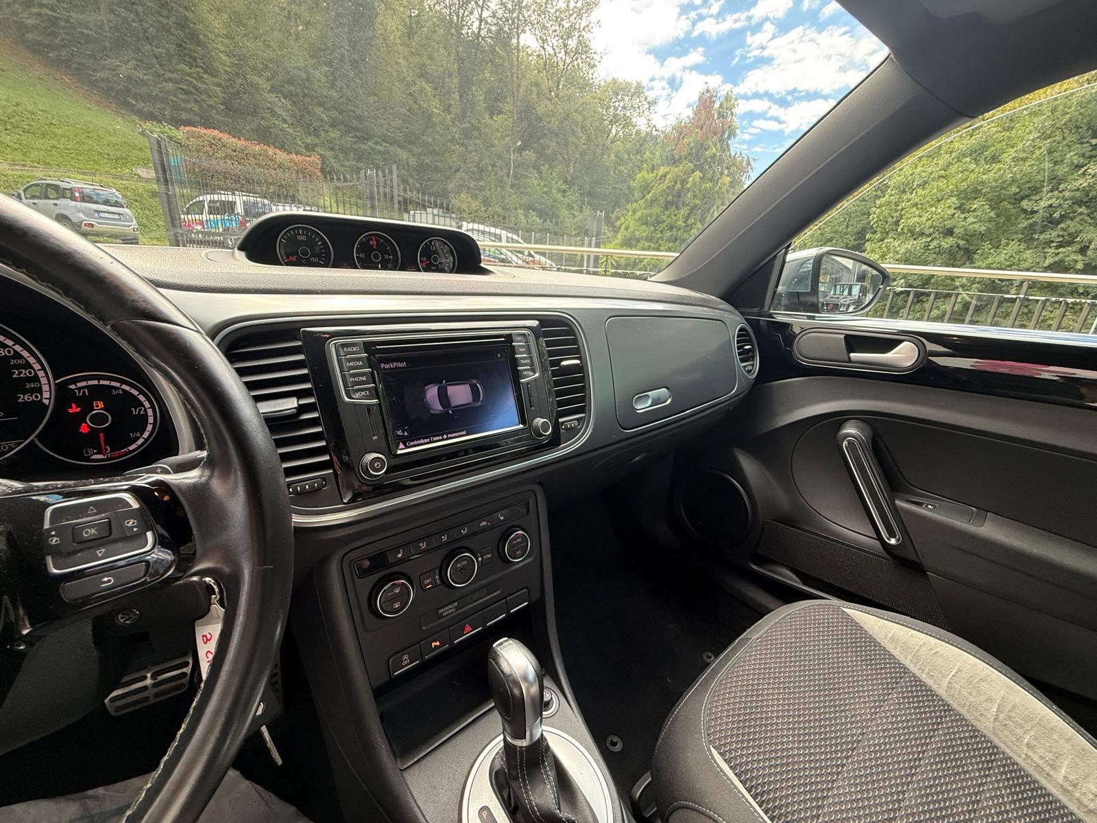 VW Beetle 2.0 TSI BMT Sport DSG-image-12