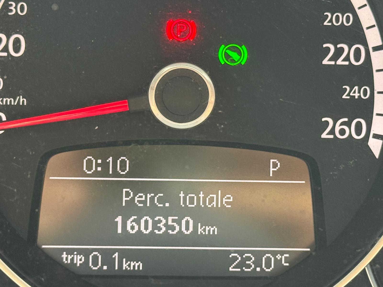 VW Beetle 2.0 TSI BMT Sport DSG-image-10