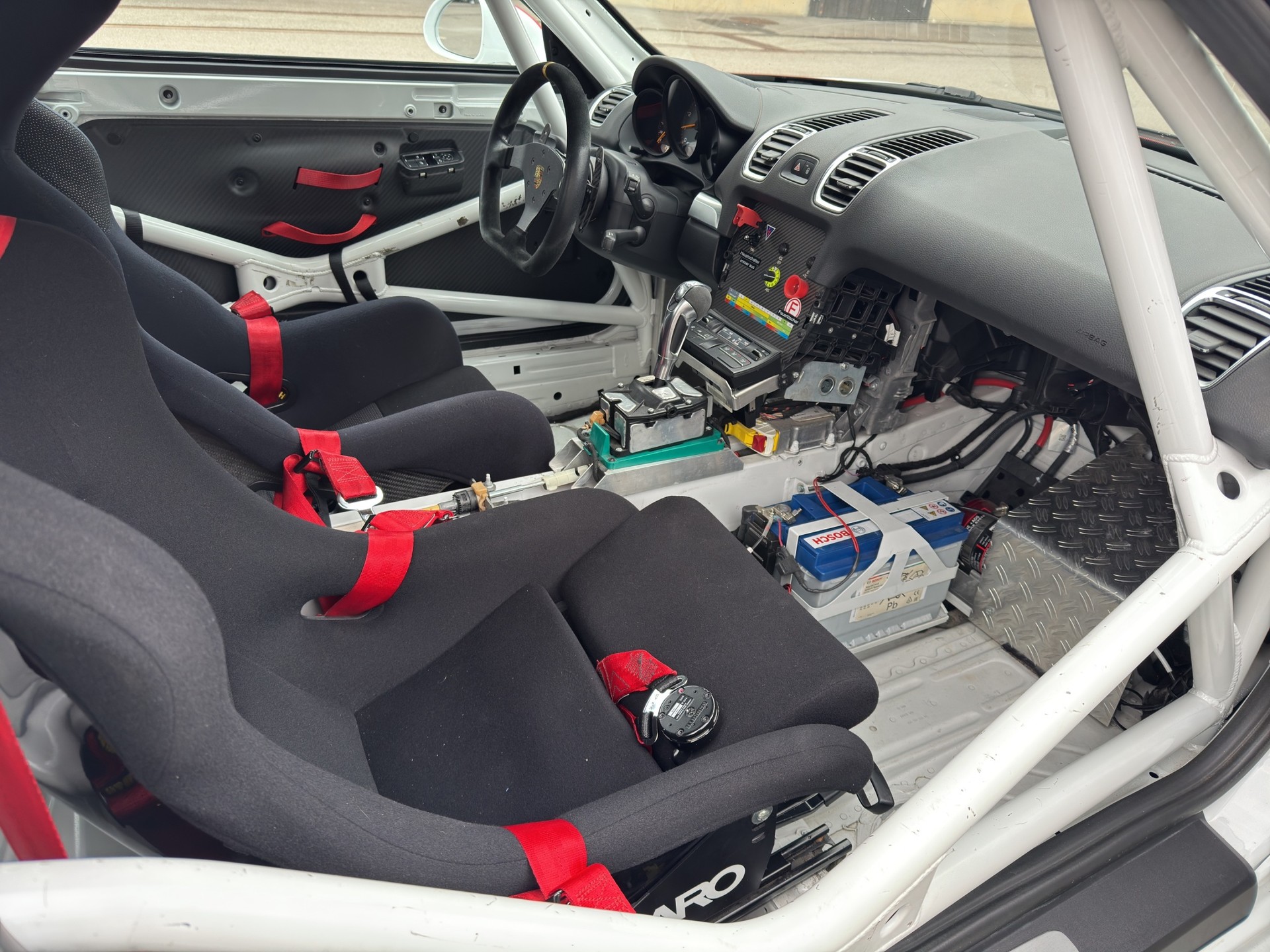 PORSCHE Cayman (981) GT4 Clubsport-image-18