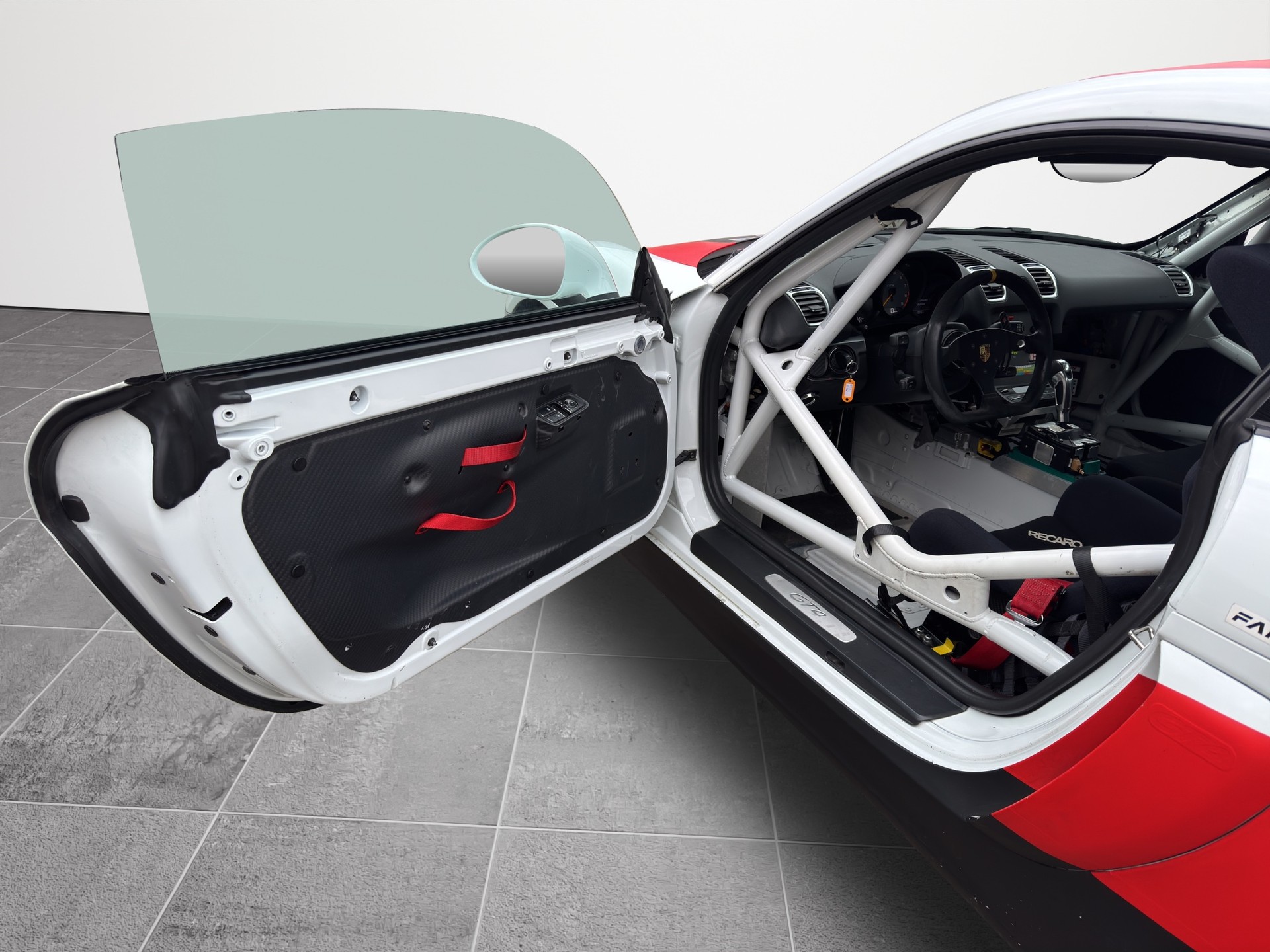 PORSCHE Cayman (981) GT4 Clubsport-image-9