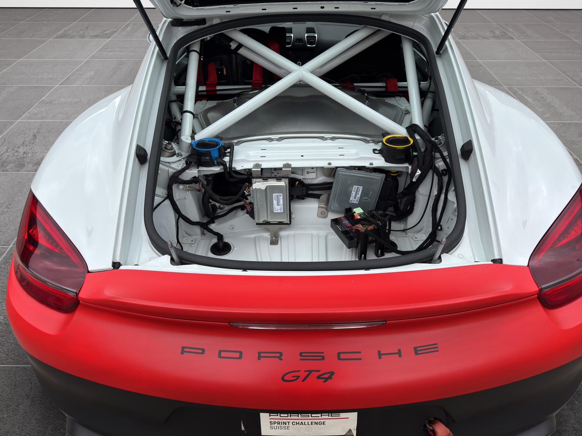 PORSCHE Cayman (981) GT4 Clubsport-image-11