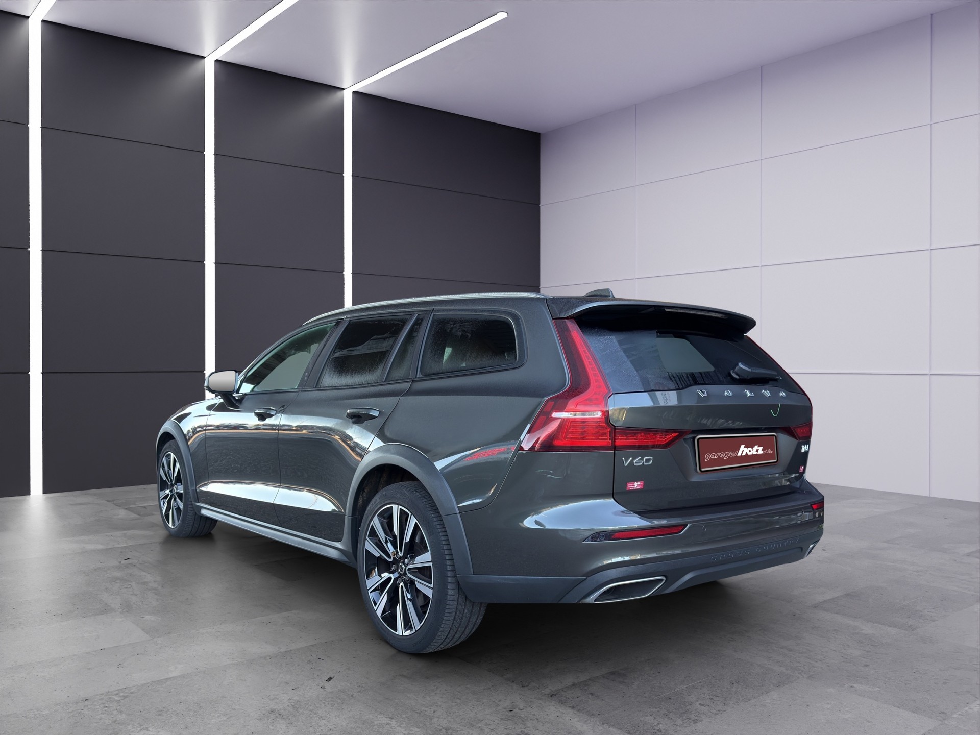VOLVO V60 Cross Country 2.0 T5 AWD-image-3