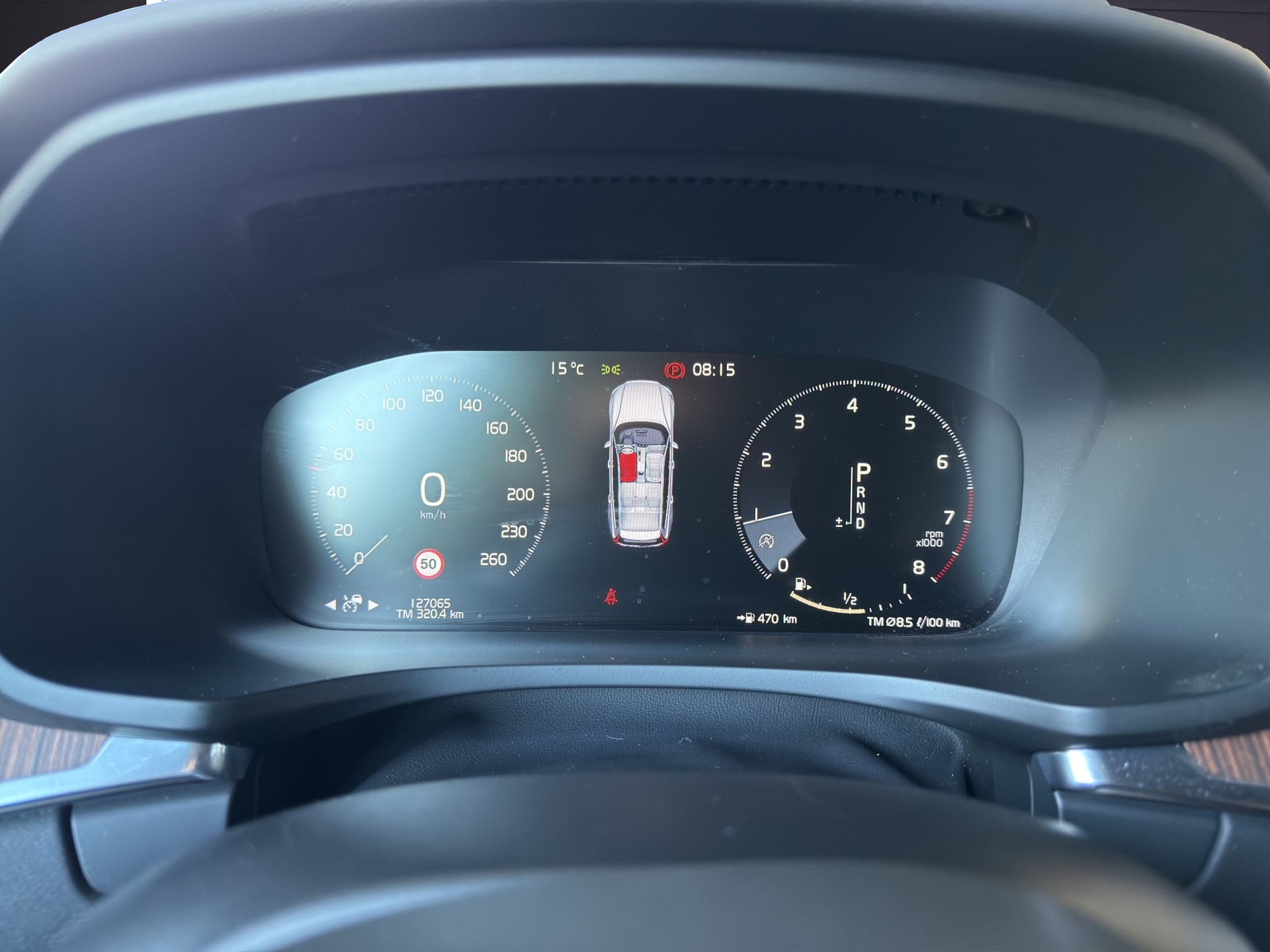 VOLVO V60 Cross Country 2.0 T5 AWD-image-8