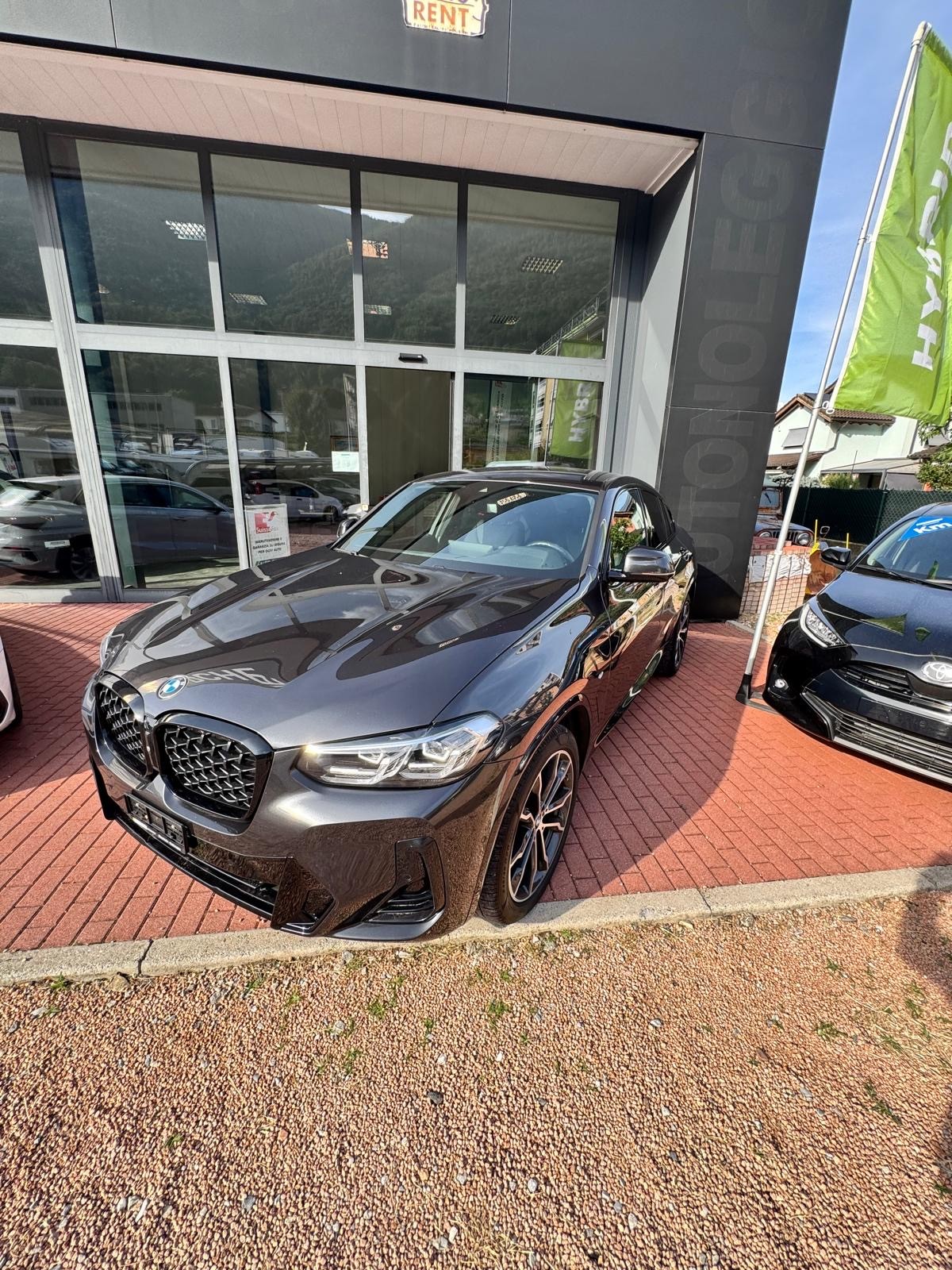 BMW X4 xDrive 48V 20d M Sport Steptronic-image-0