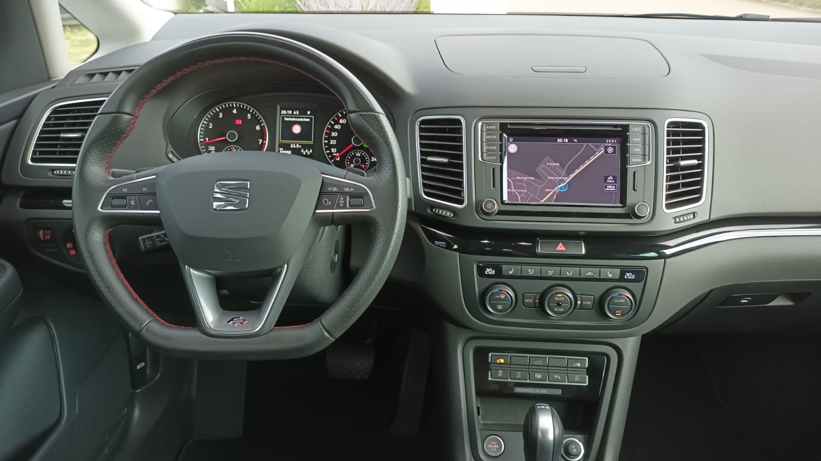 SEAT Alhambra 1.4 TSI DSG Hola FR-image-10