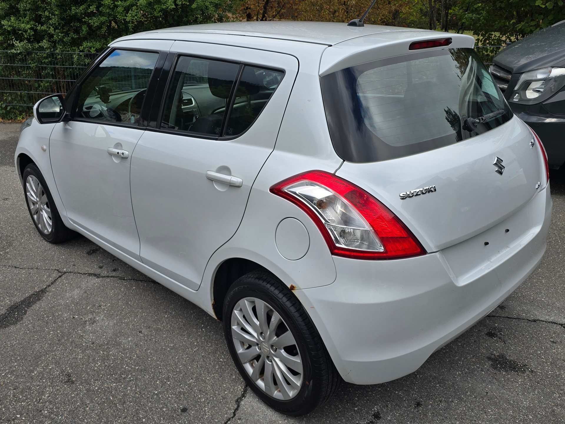 SUZUKI Swift 1.2i 16V GL 4x4-image-5
