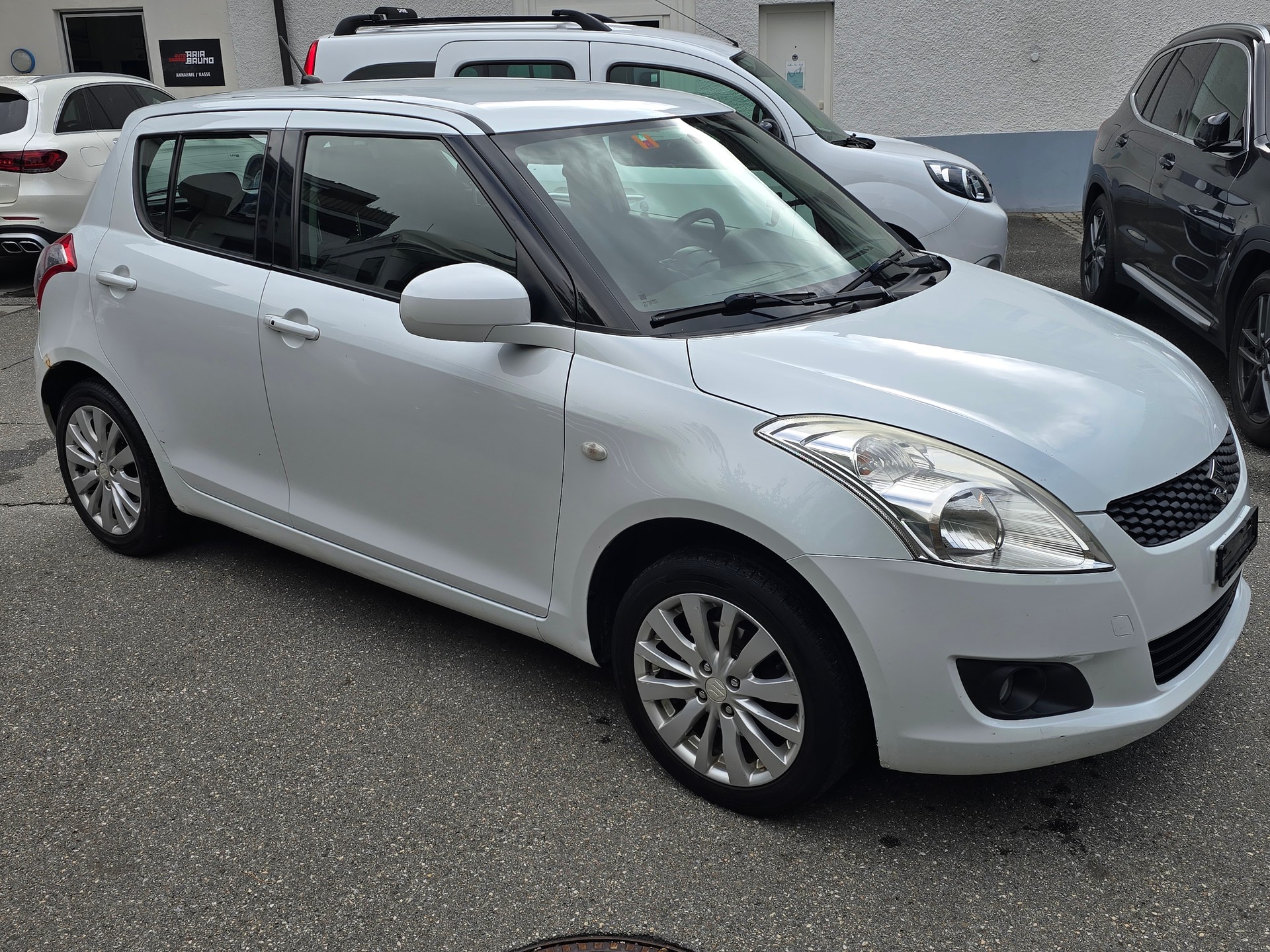 SUZUKI Swift 1.2i 16V GL 4x4-image-4
