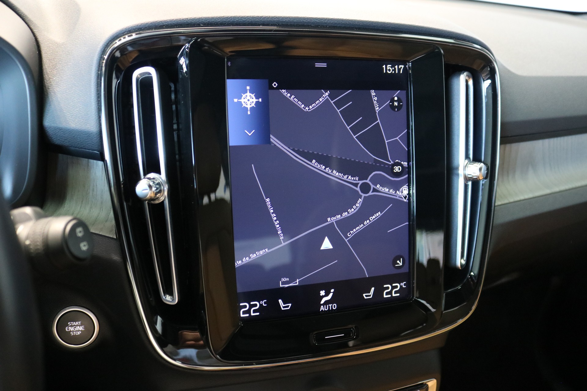 VOLVO XC40 B4 Benzin Mild Hybrid AWD Momentum Geartronic-image-45