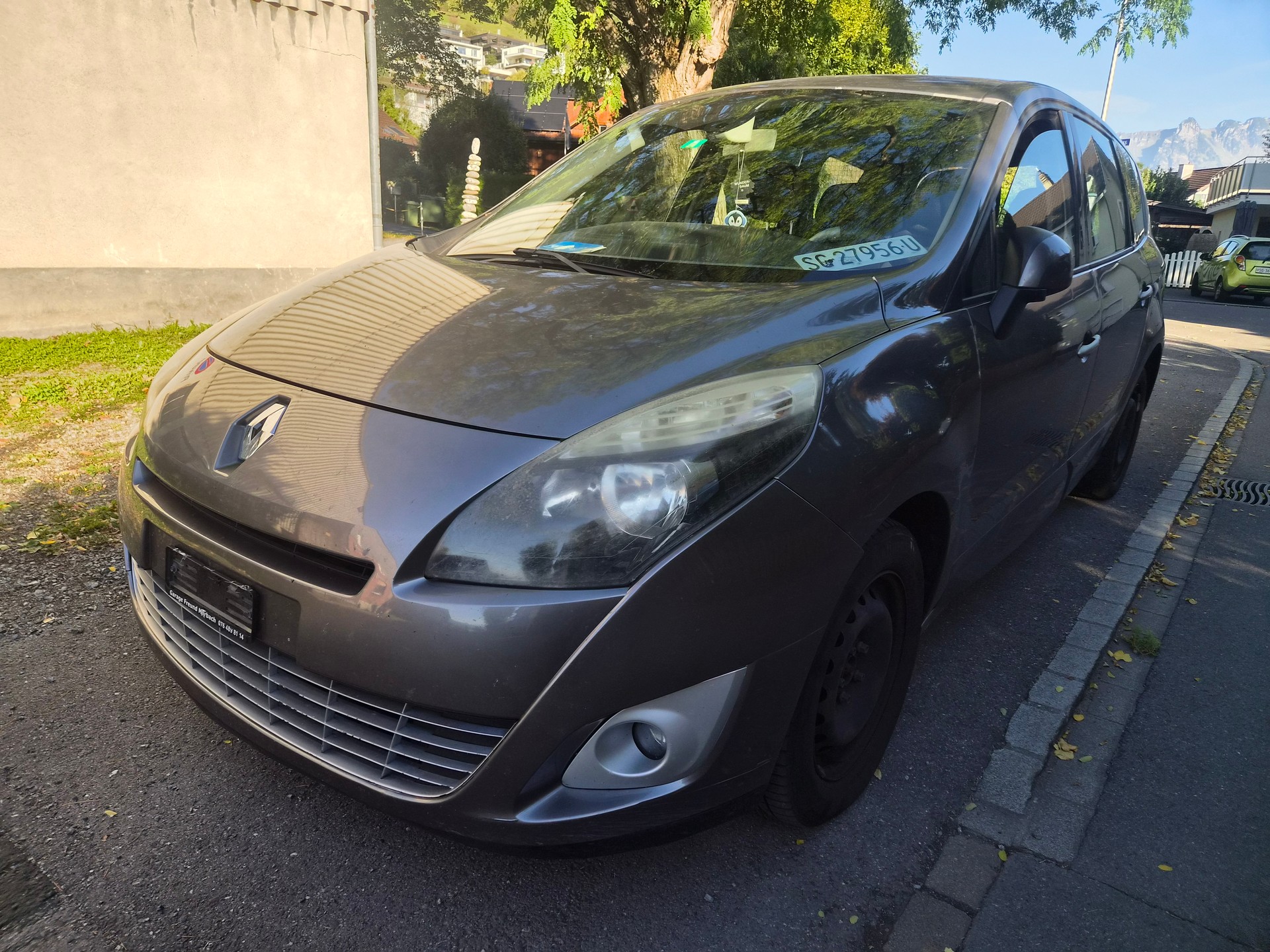 RENAULT Grand Scénic 1.4 16V Turbo Expression-image-3