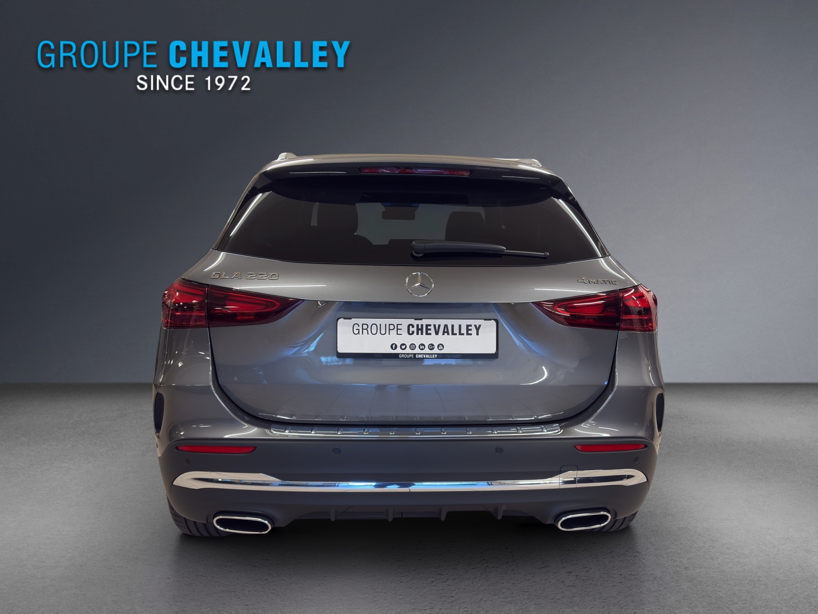 MERCEDES-BENZ GLA 220 4M-image-4