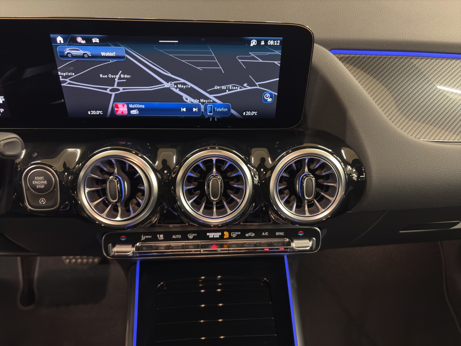 MERCEDES-BENZ GLA 220 4M-image-7