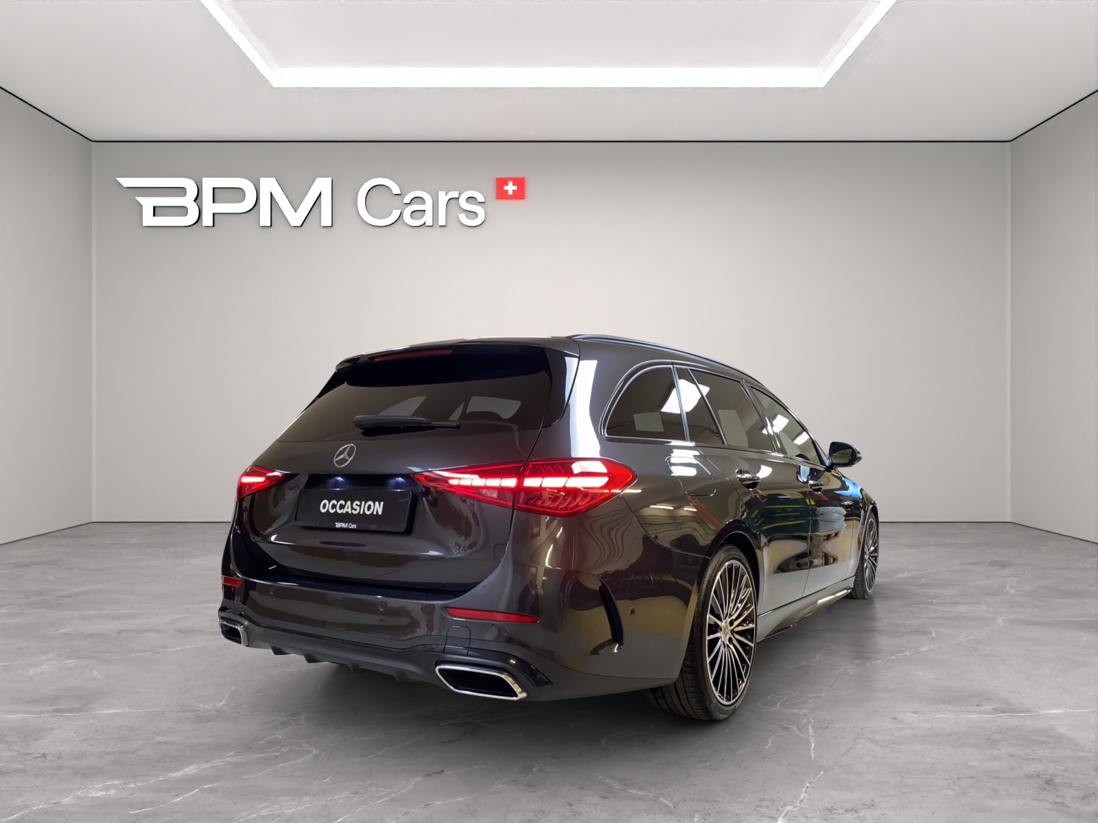 MERCEDES-BENZ C 300 T 4Matic AMG Line-image-4