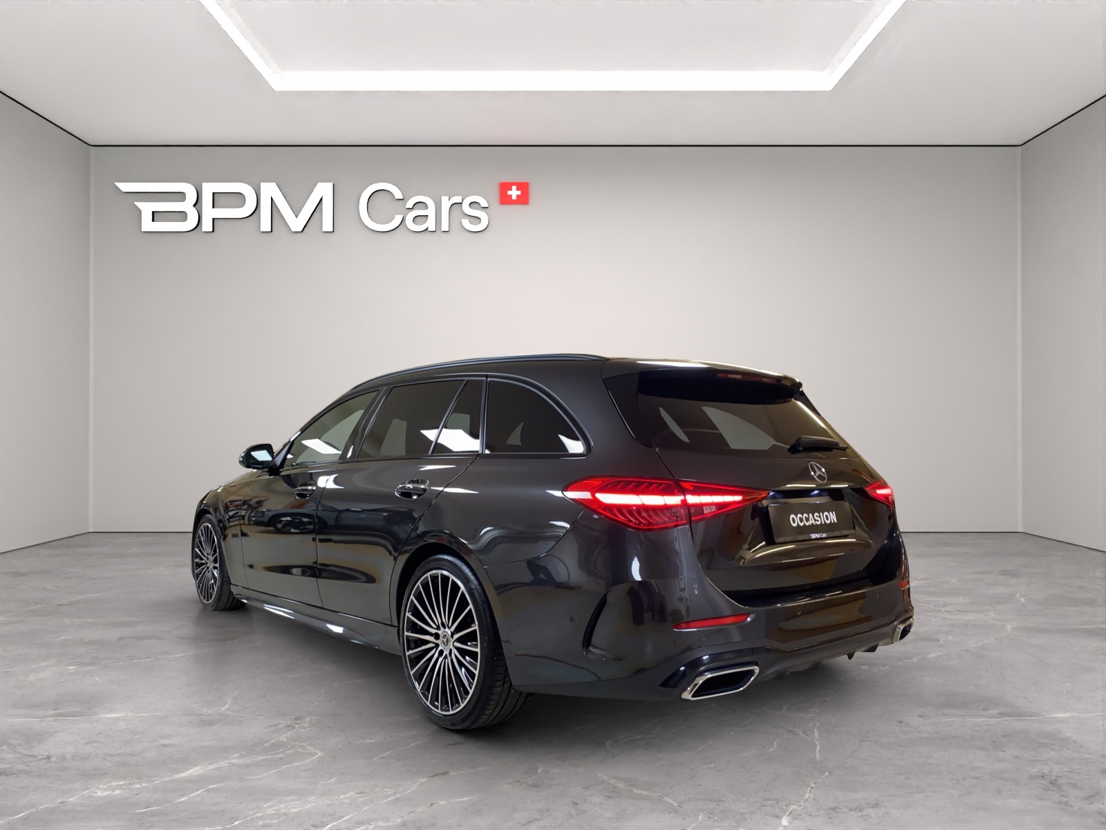 MERCEDES-BENZ C 300 T 4Matic AMG Line-image-2