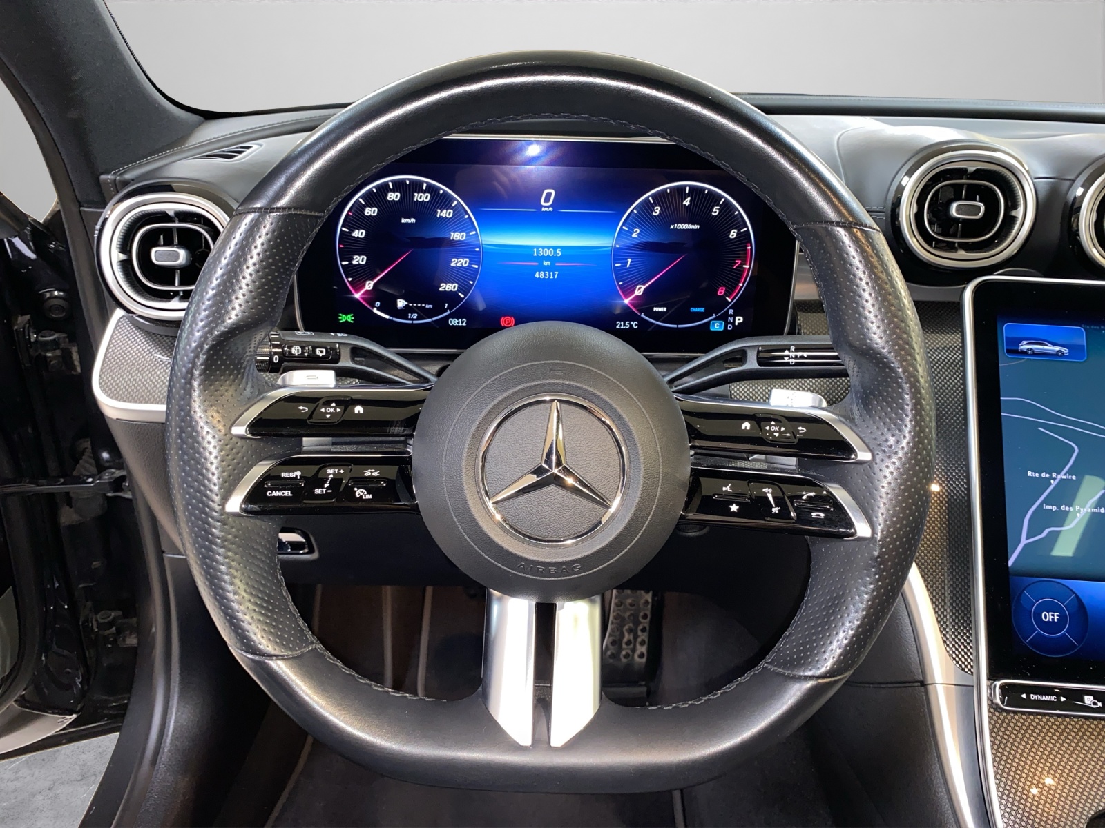 MERCEDES-BENZ C 300 T 4Matic AMG Line-image-9