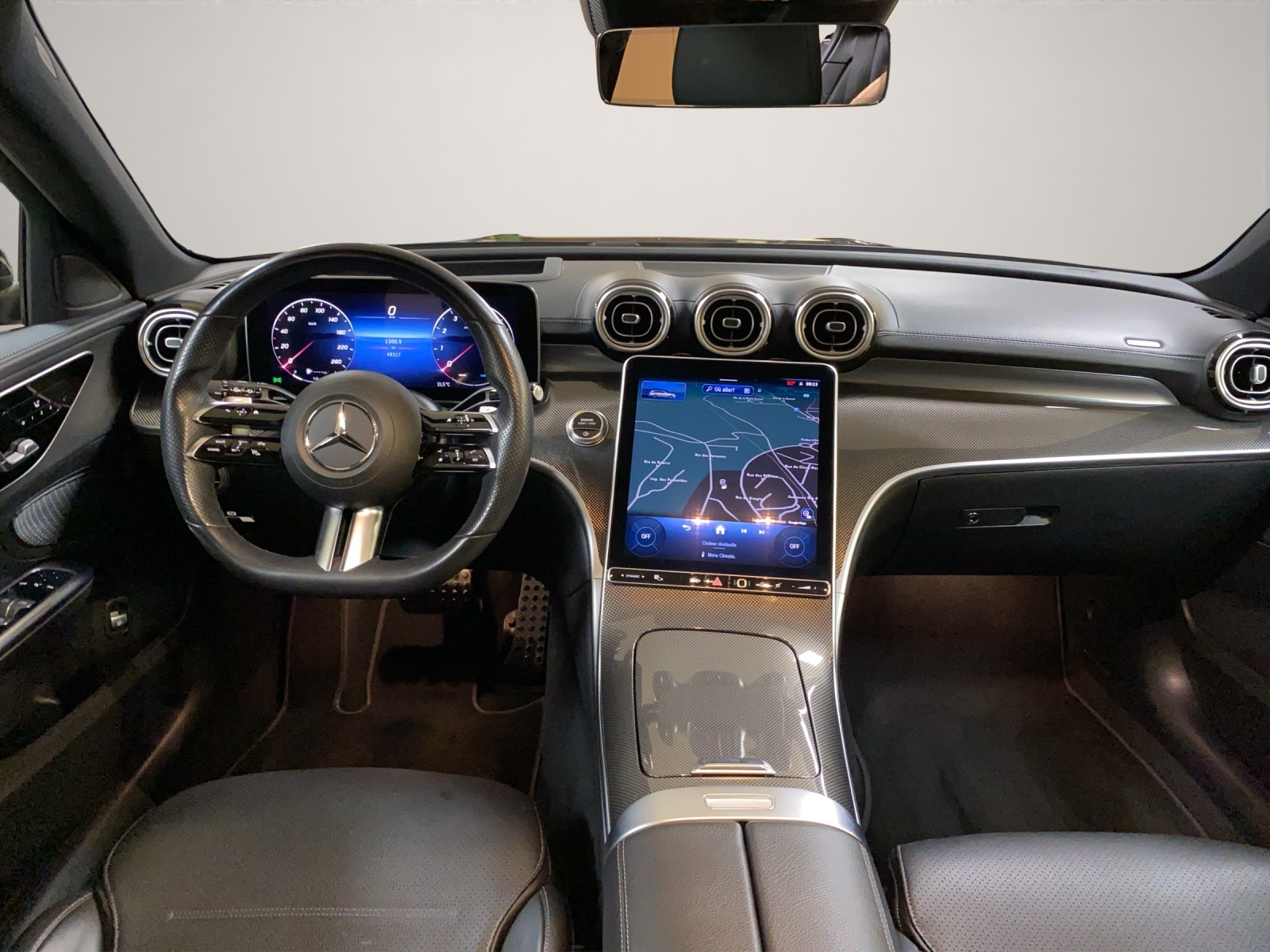MERCEDES-BENZ C 300 T 4Matic AMG Line-image-11