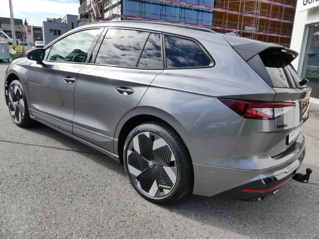 SKODA Enyaq 4x4 RS-image-1