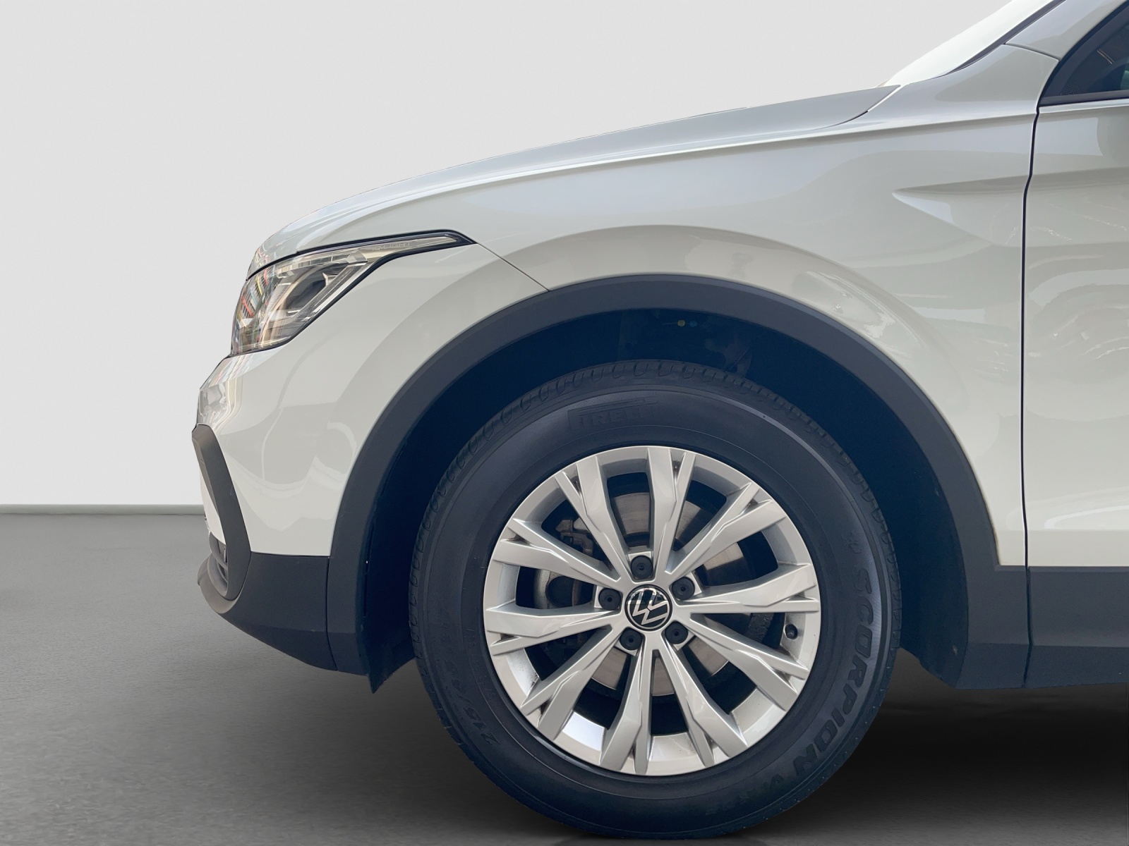 VW Tiguan 1.5TSI Evo Life-image-4