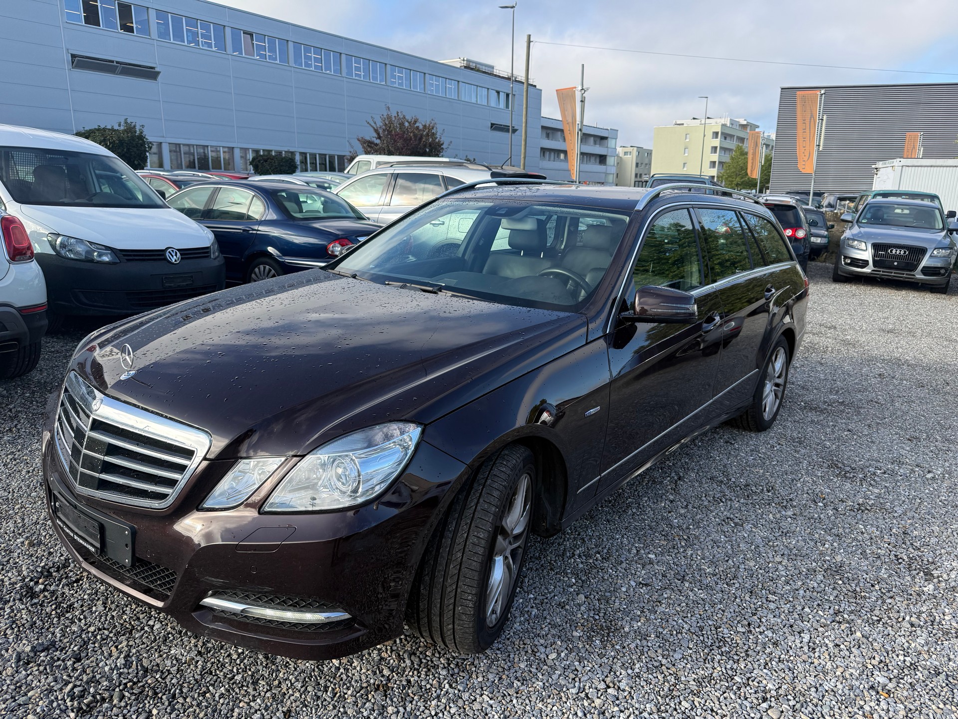 MERCEDES-BENZ E 200 CDI BlueEfficiency My Star Automatic-image-0